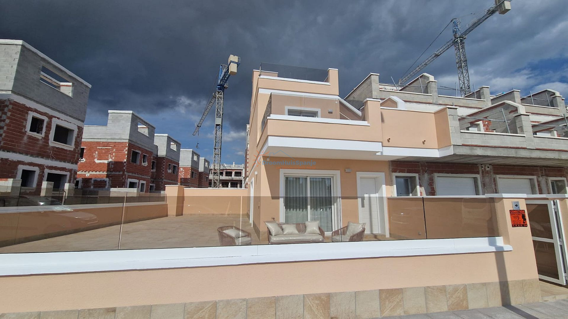 Geschakelde villa te koop in Pilar de la Horadada, Costa Blanca - DroomHuisSpanje