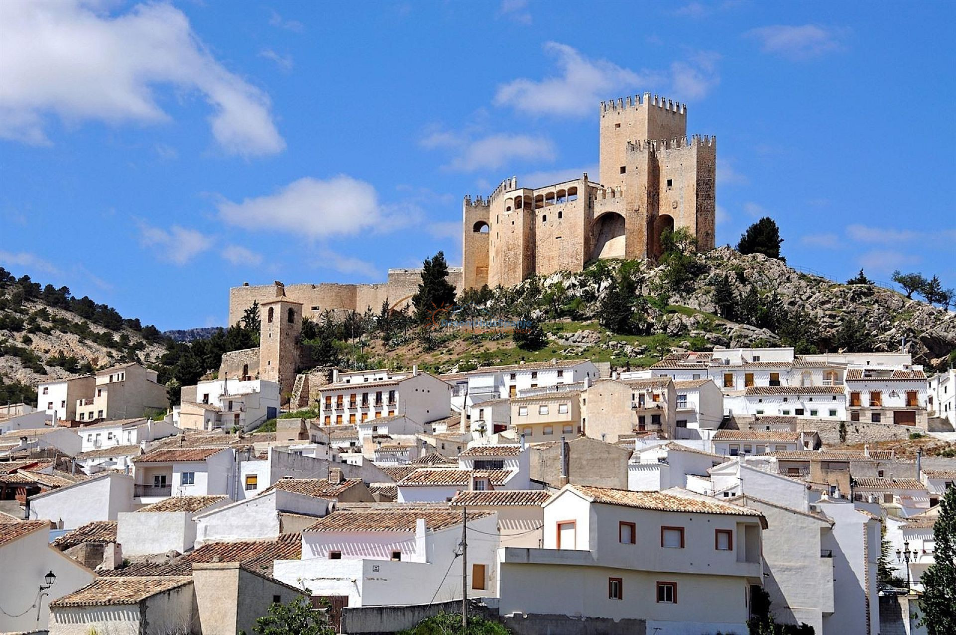 Vrijstaande villa met zwembad te koop in Lorca - DroomHuisSpanje