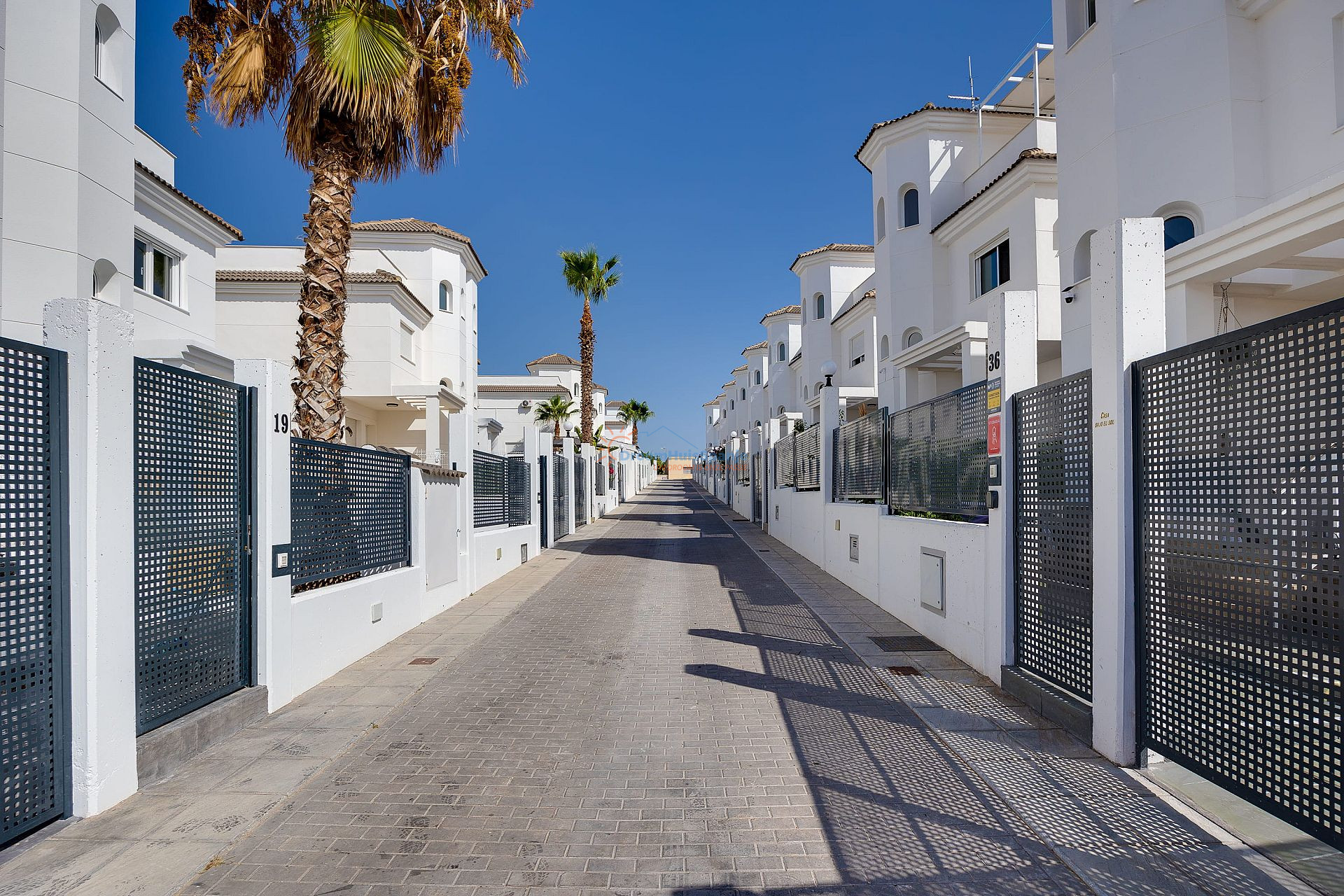 Villa met 3 slaapkamers te koop in San Fulgencio - DroomHuisSpanje