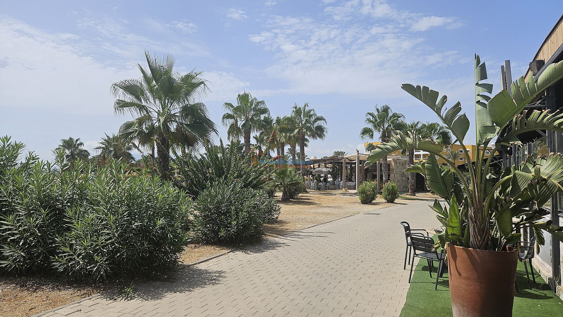 Gelijkvloers appartement te koop in Vera Playa - DroomHuisSpanje
