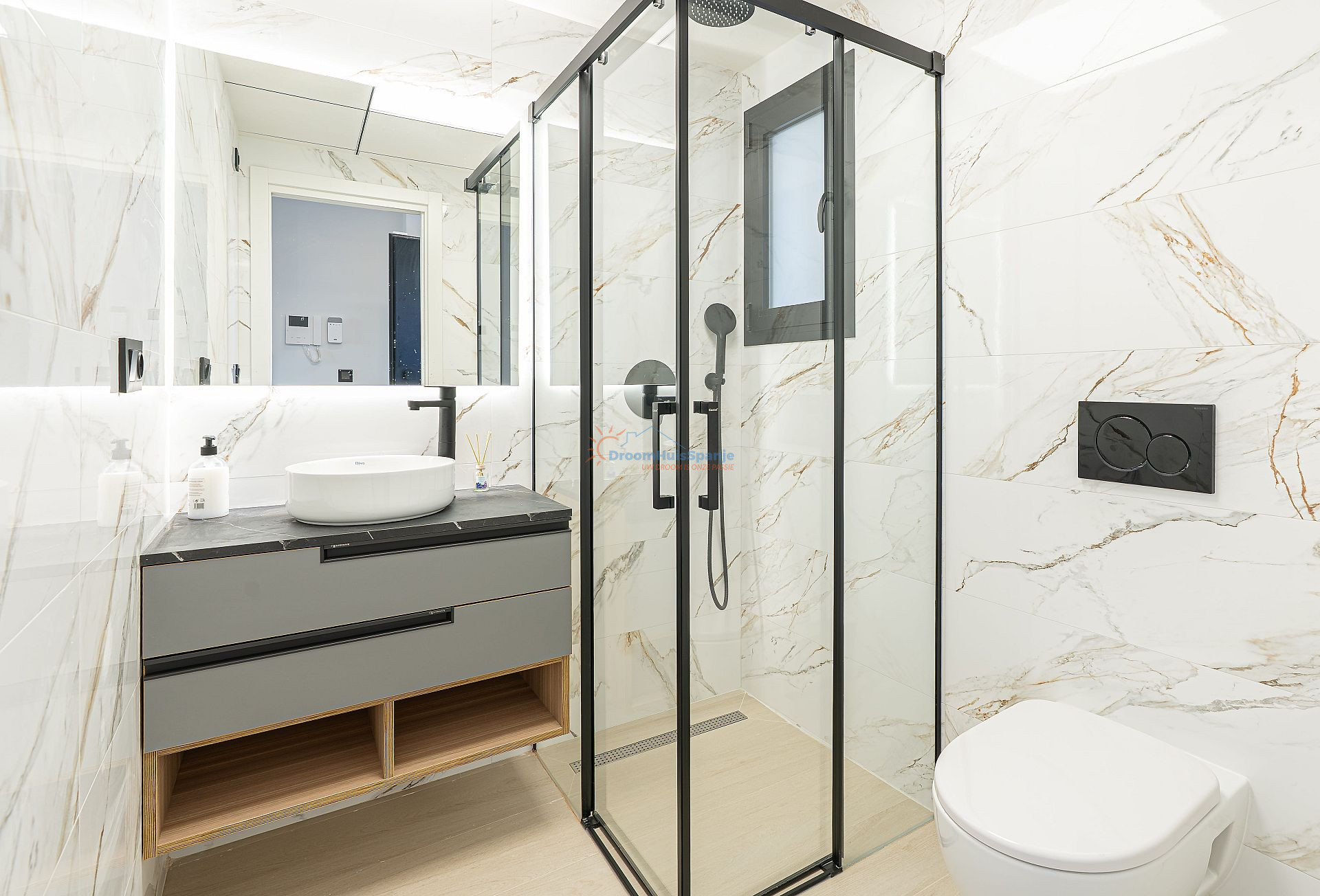 Modern 3 slaapkamer appartement te koop in Vera Playa - DroomHuisSpanje