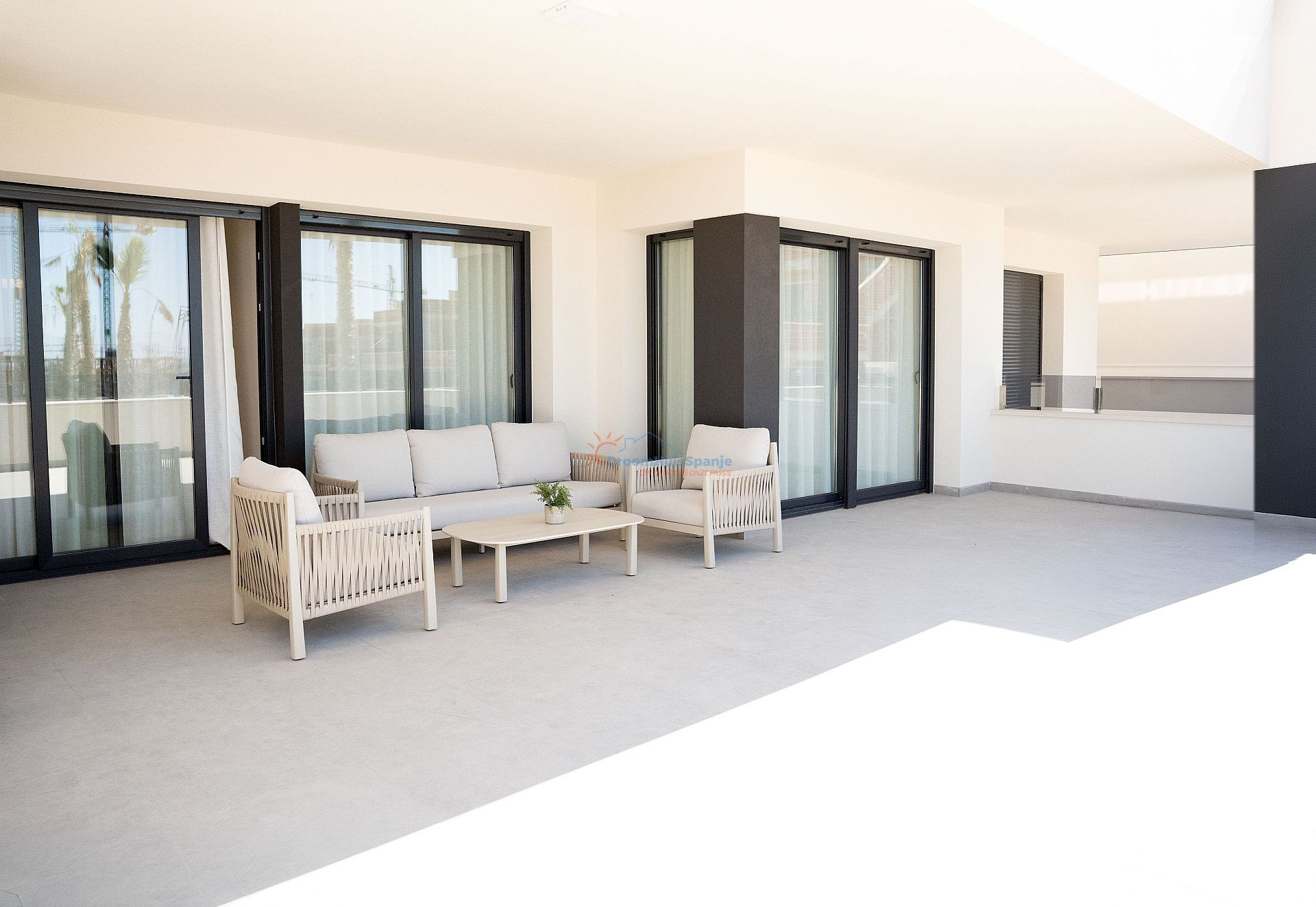 Penthouse te koop met GRATIS MEUBELPAKKET - DroomHuisSpanje