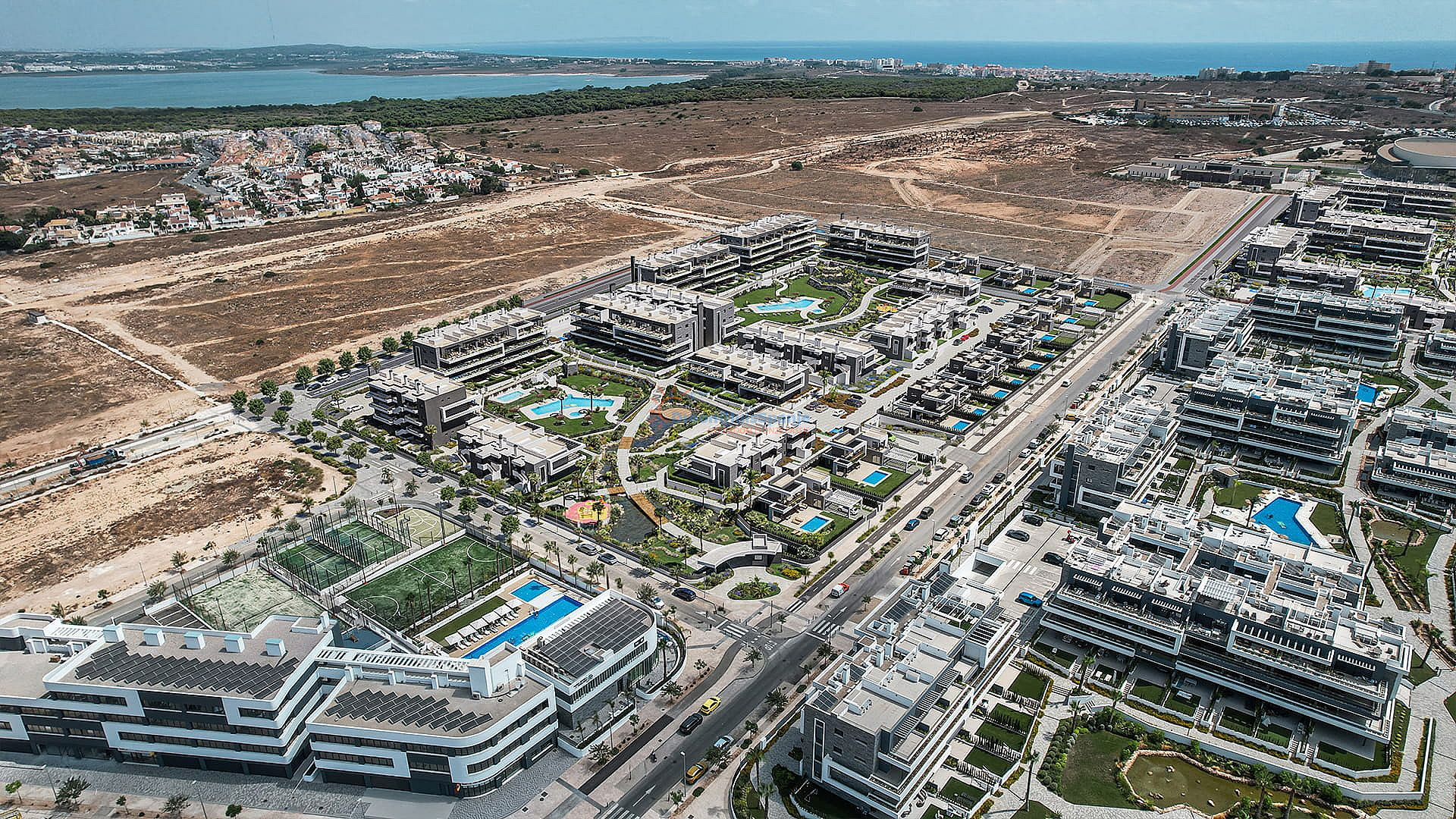 2 slaapkamer penthouse met dakterras te koop in Torrevieja - DroomHuisSpanje