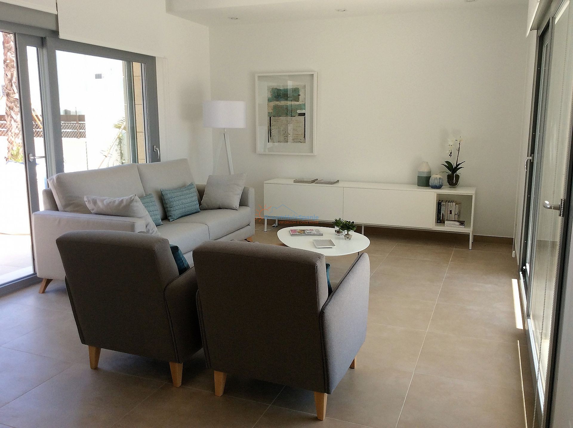 Gelijkvloerse quad villa met eigen dakterras - DroomHuisSpanje