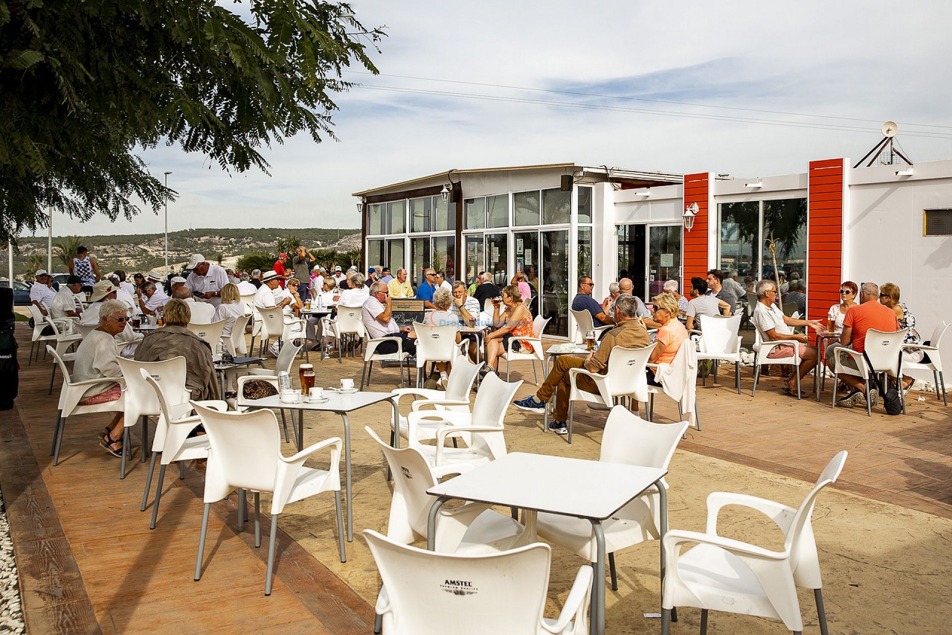 Gelijkvloerse quad villa met eigen dakterras - DroomHuisSpanje