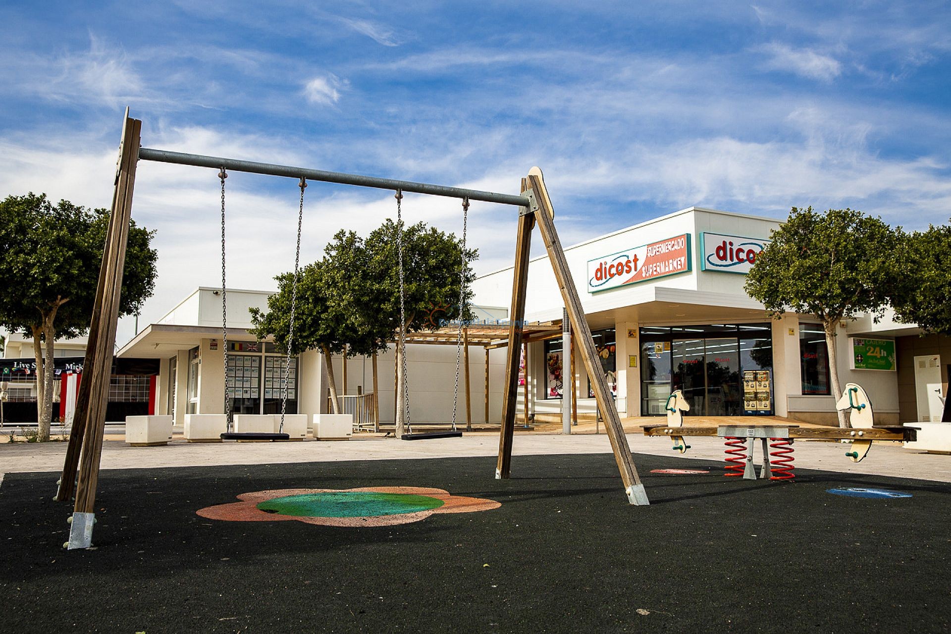 Gelijkvloerse quad villa met eigen dakterras - DroomHuisSpanje