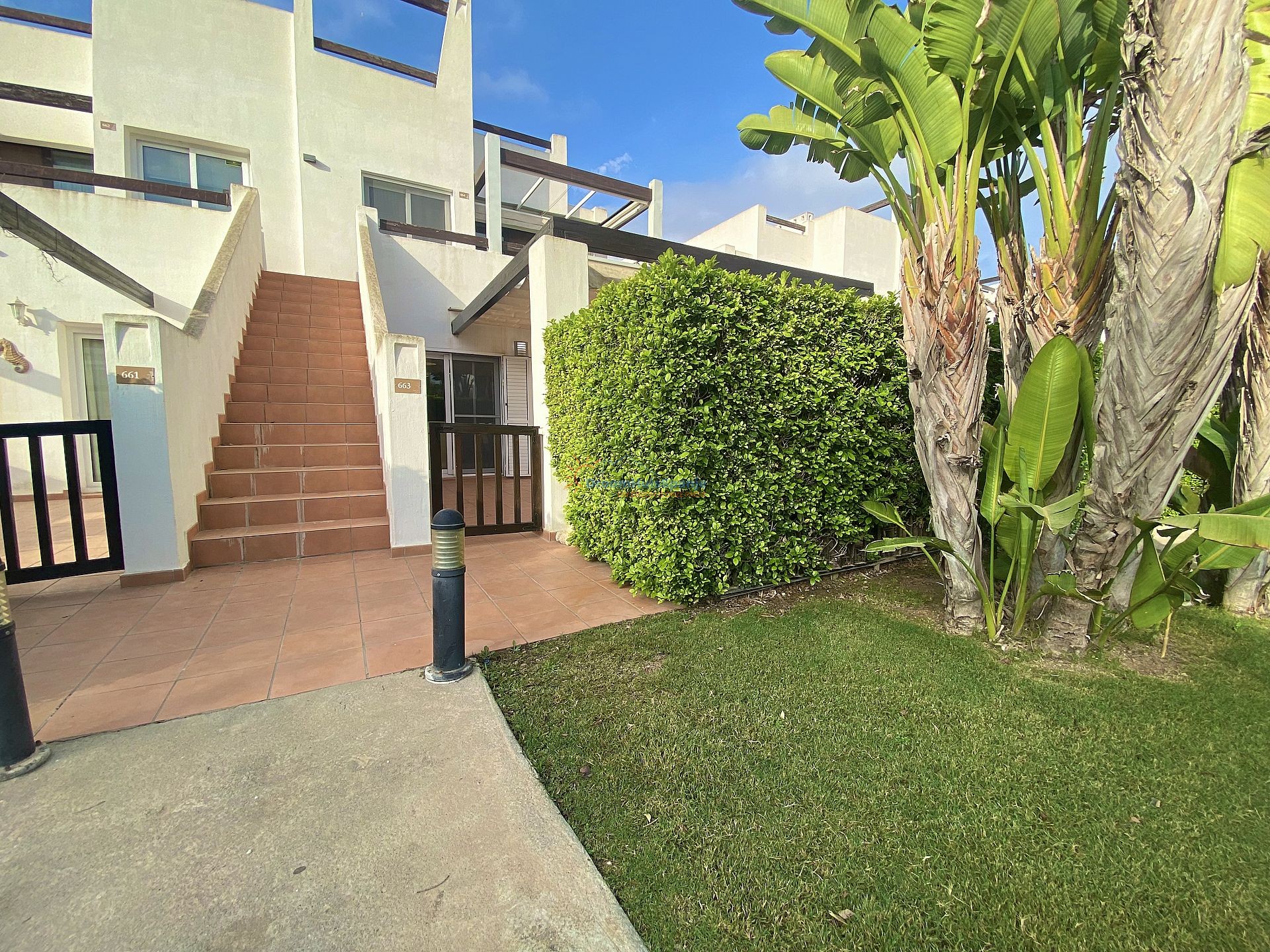 Gelijkvloers appartement met 3 slaapkamers en privé tuin - DroomHuisSpanje