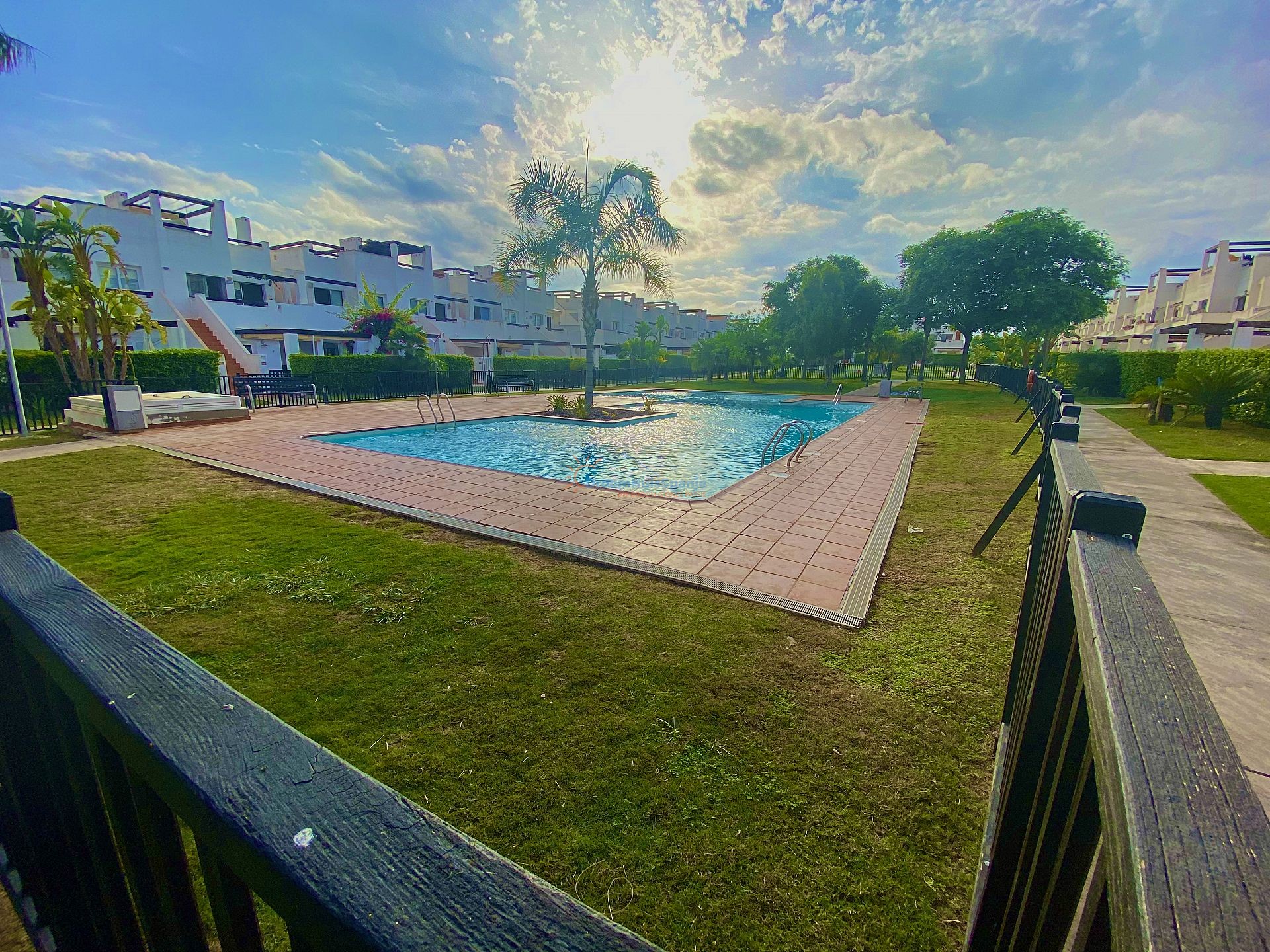 Gelijkvloers appartement met 3 slaapkamers en privé tuin - DroomHuisSpanje