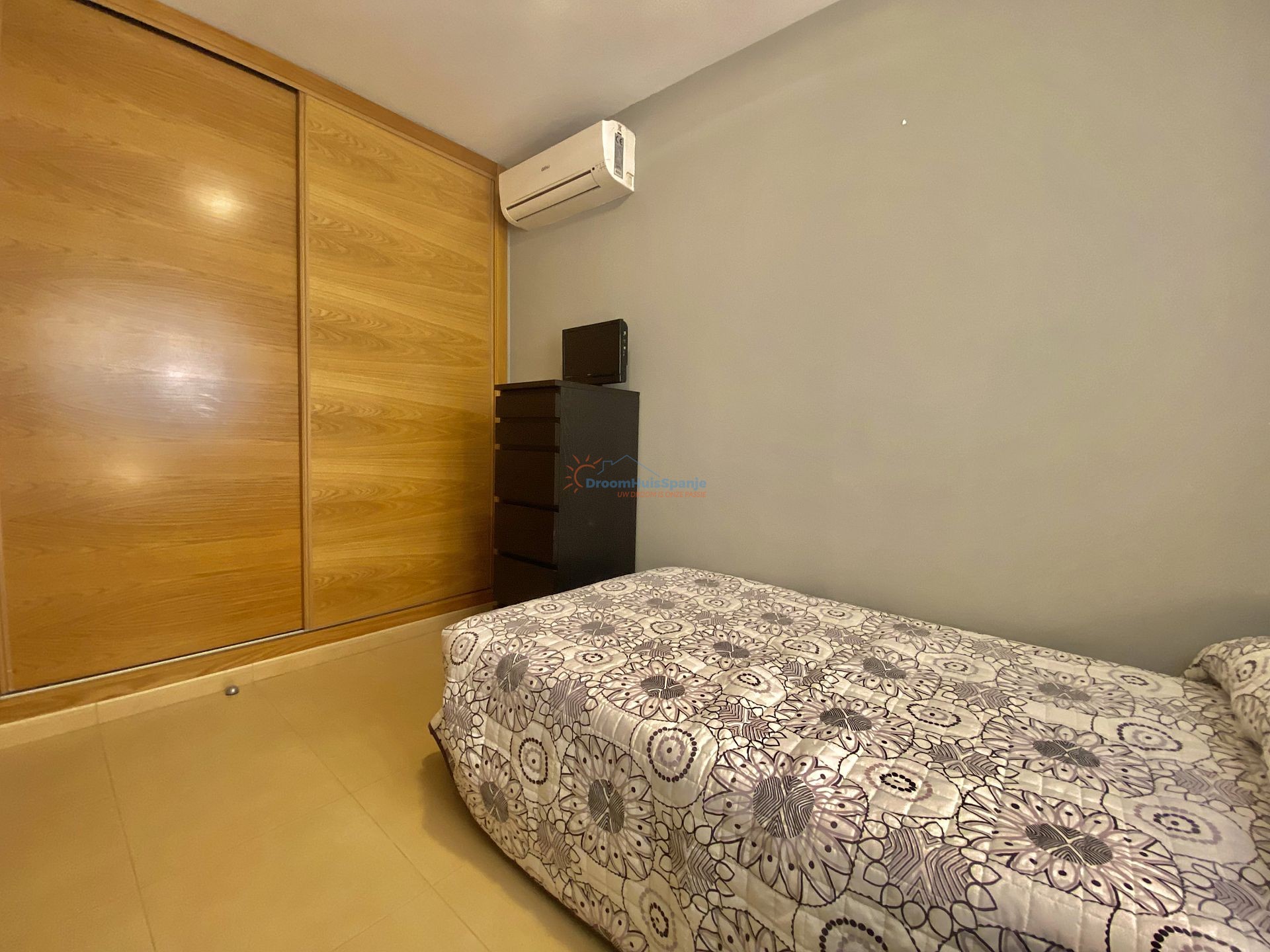 Gelijkvloers appartement met 3 slaapkamers en privé tuin - DroomHuisSpanje