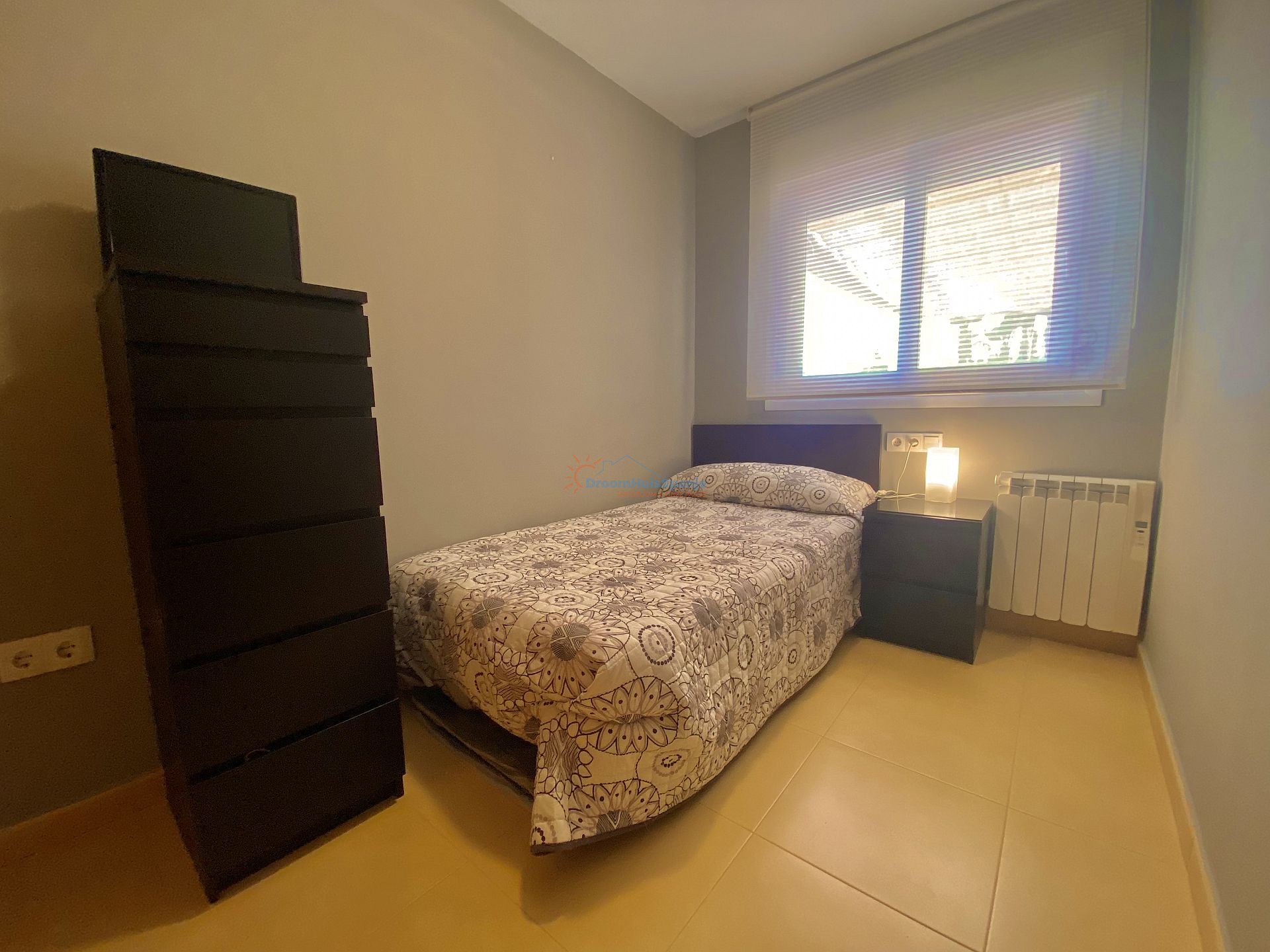 Gelijkvloers appartement met 3 slaapkamers en privé tuin - DroomHuisSpanje