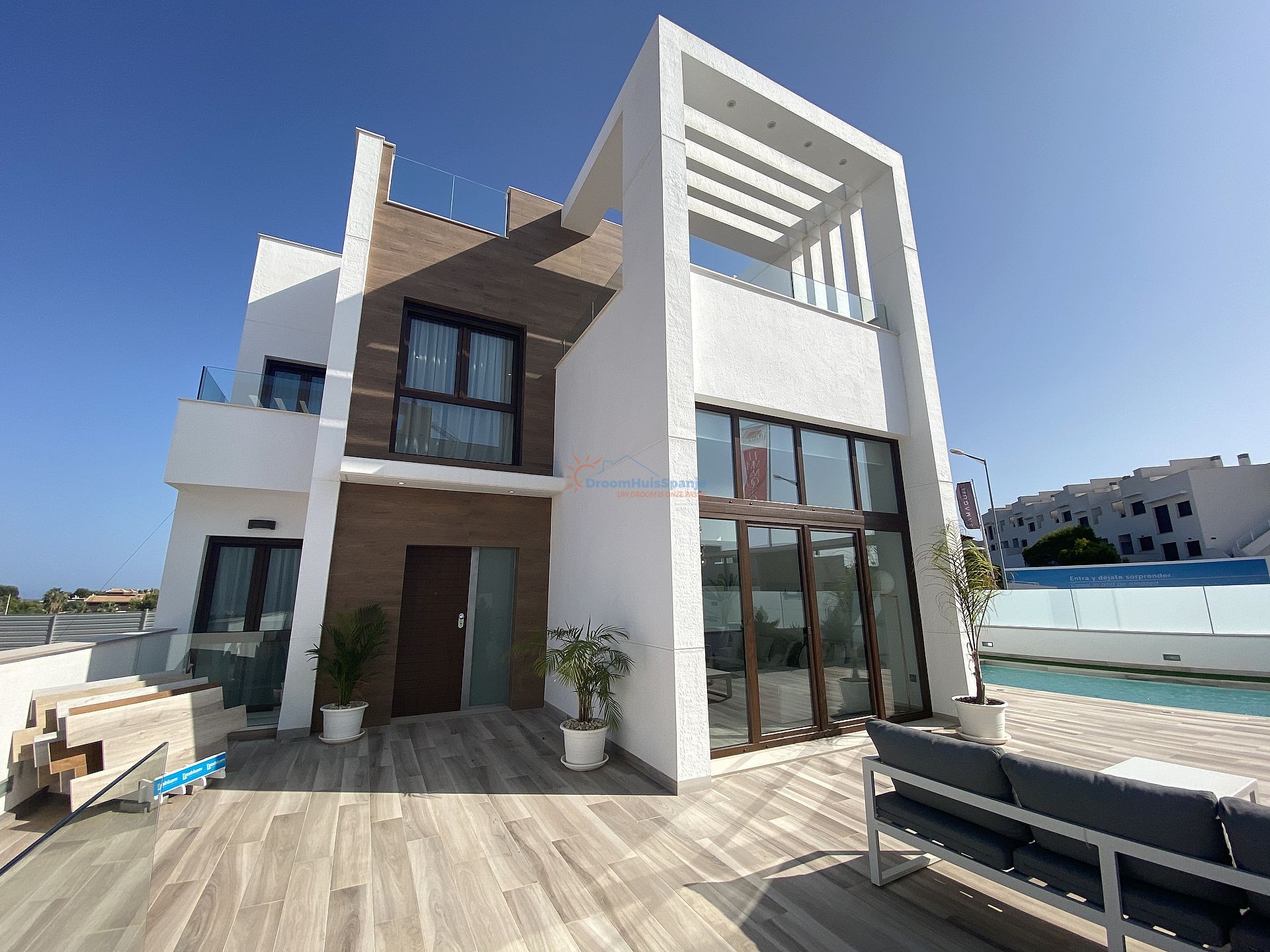 Zeer ruime villa met privé zwembad in Los Balcones, Vega Baja - DroomHuisSpanje