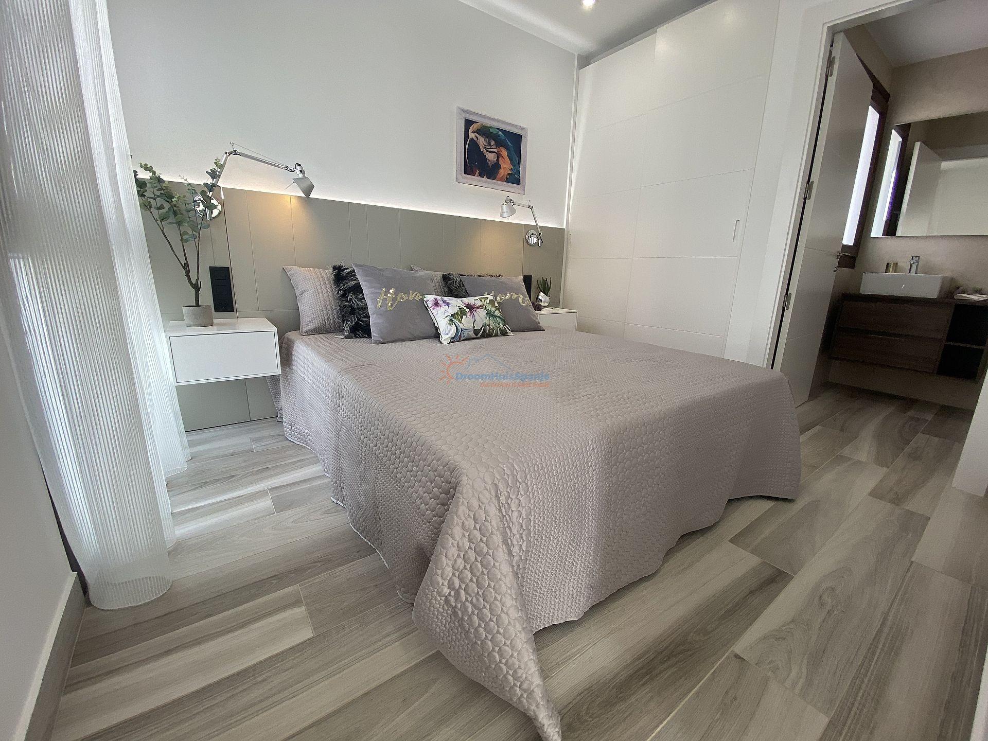 Zeer ruime villa met privé zwembad in Los Balcones, Vega Baja - DroomHuisSpanje