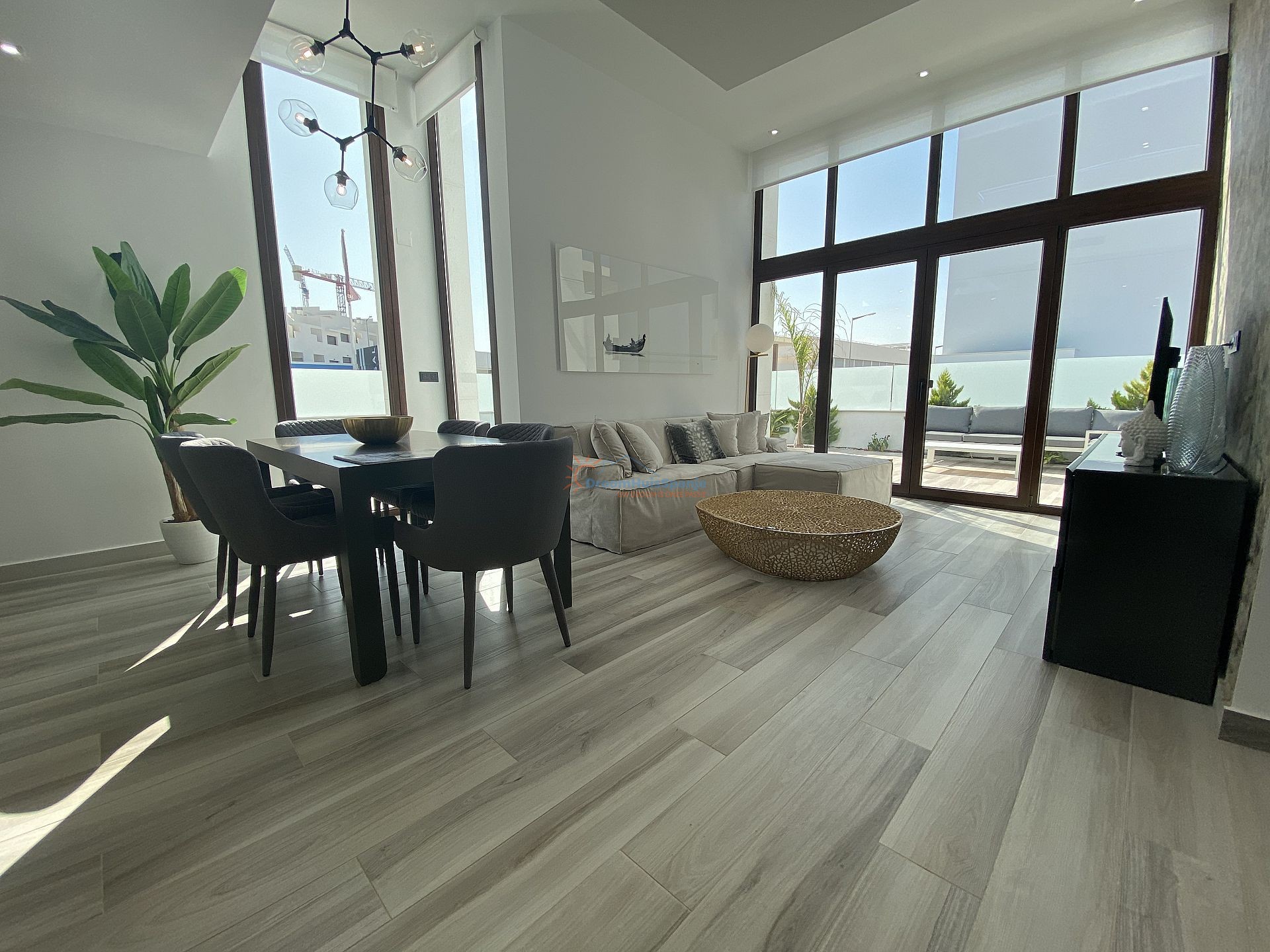 Zeer ruime villa met privé zwembad in Los Balcones, Vega Baja - DroomHuisSpanje