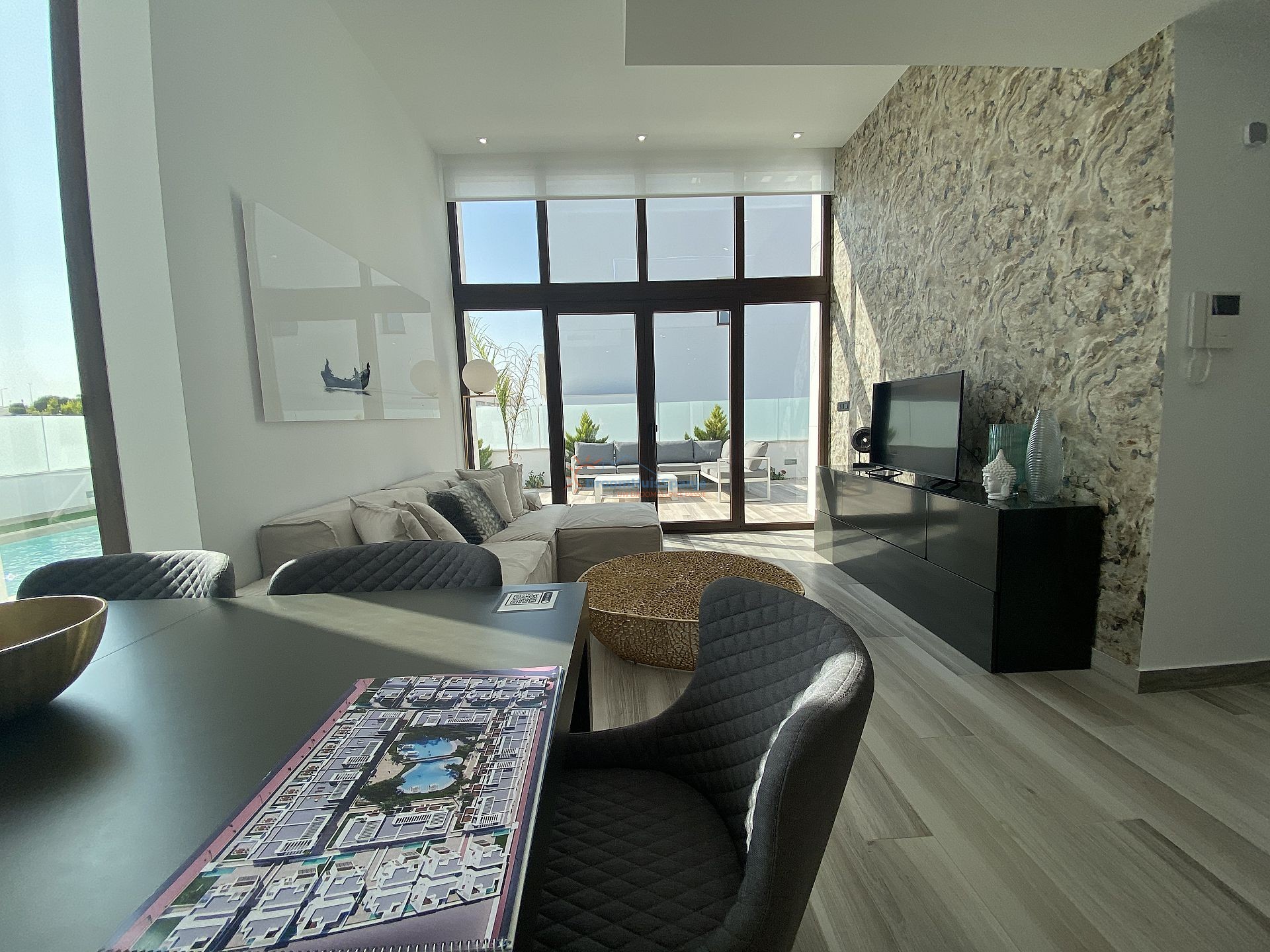 Zeer ruime villa met privé zwembad in Los Balcones, Vega Baja - DroomHuisSpanje