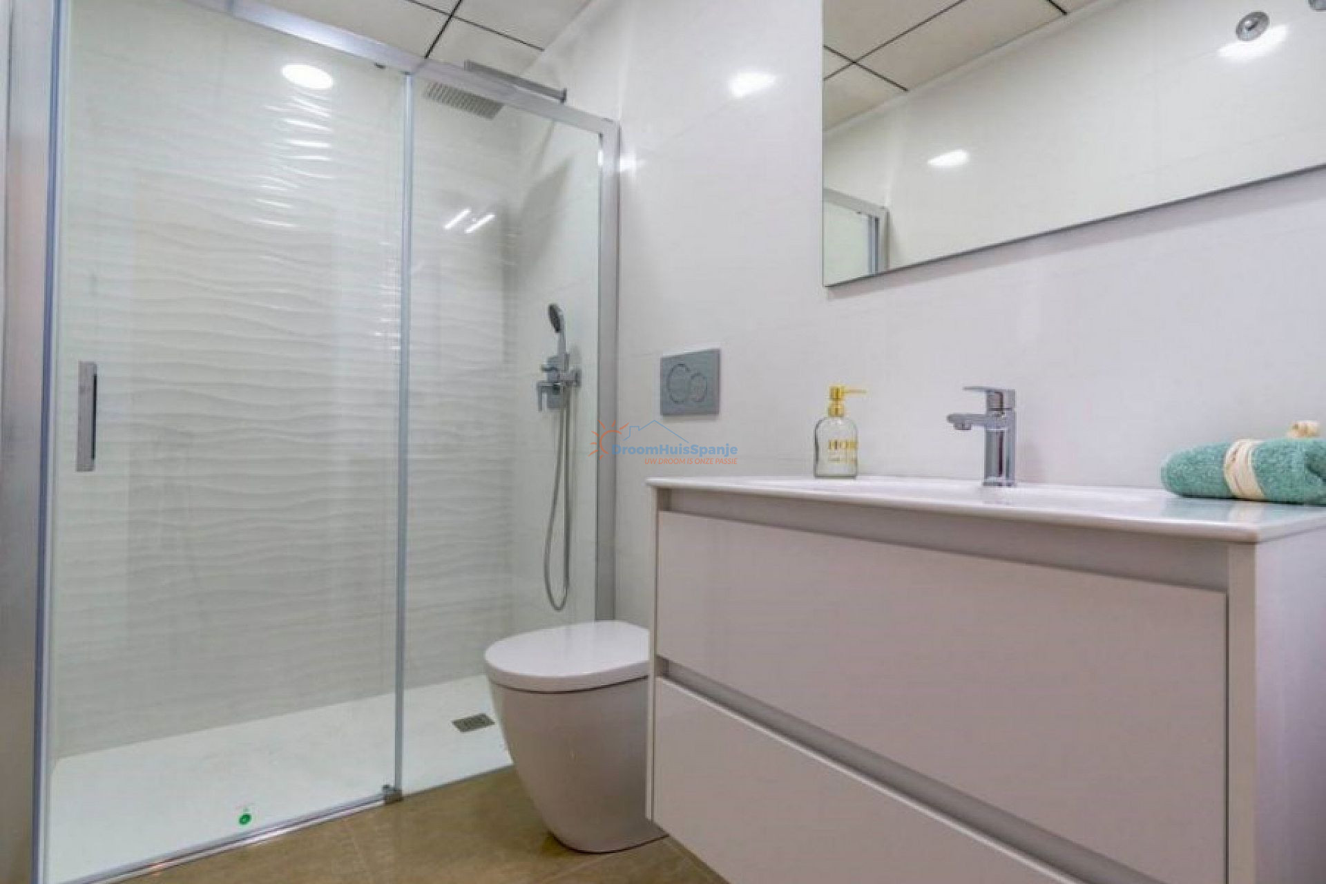 Nieuw appartement op de begane grond op 150 meter van het strand - DroomHuisSpanje