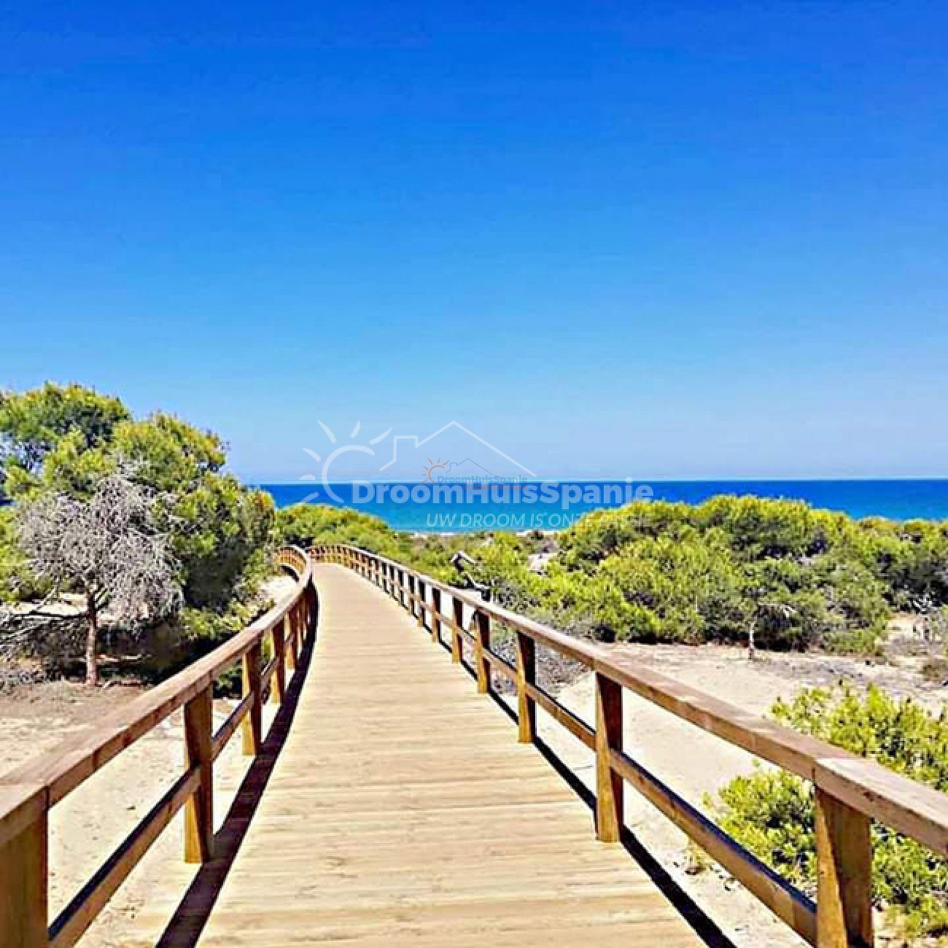 Ruime moderne appartementen op 600 meter van het strand - DroomHuisSpanje