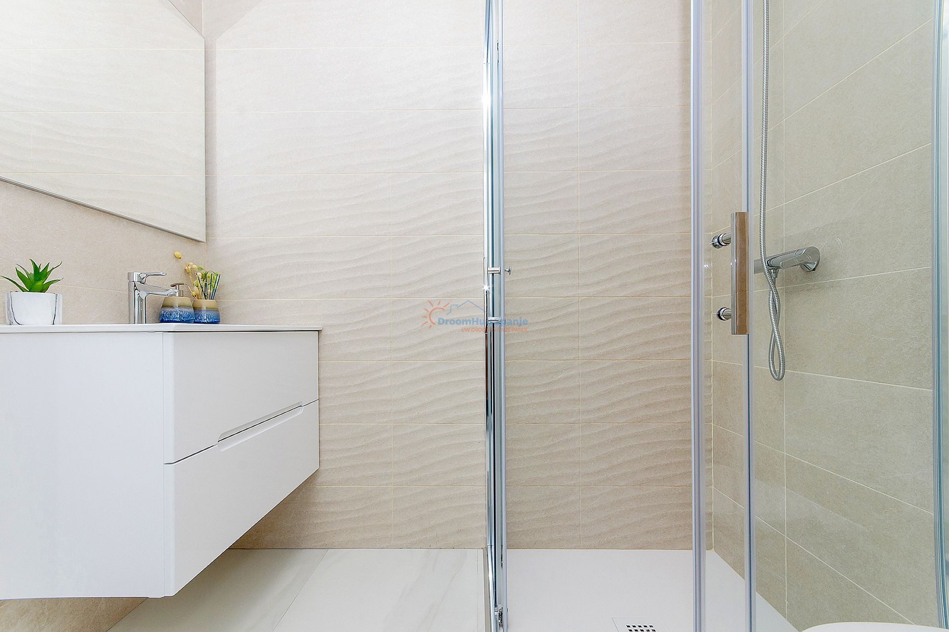 Modern herenhuis met privé solarium met panoramisch zeezicht - DroomHuisSpanje