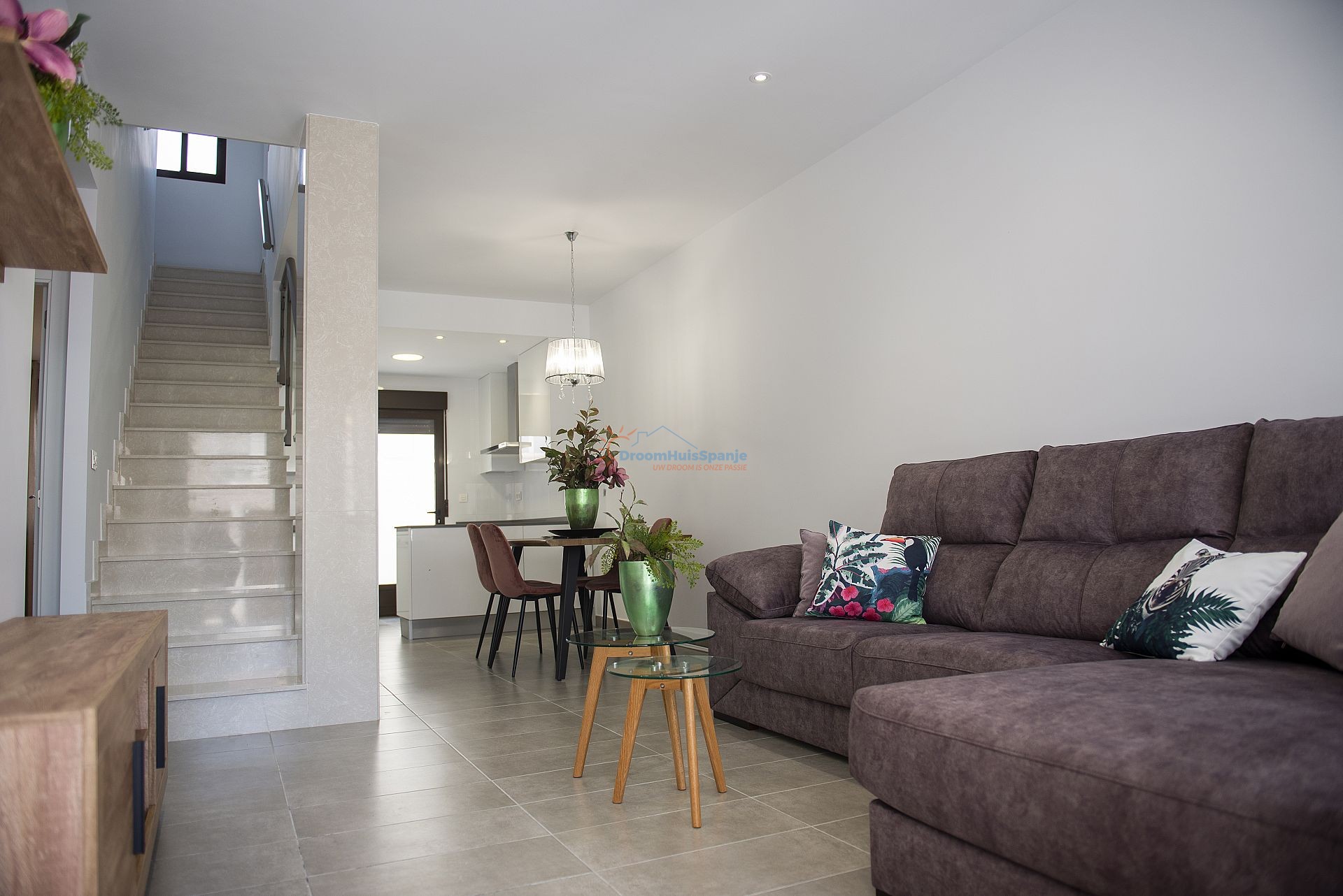 Modern rijtjeshuis met ruim privé dakterras - DroomHuisSpanje