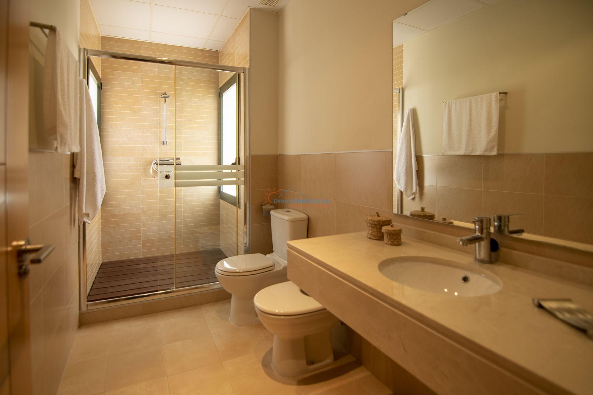 A very luxurious key-ready groundfloor apartement with private pool for sale - DroomHuisSpanje