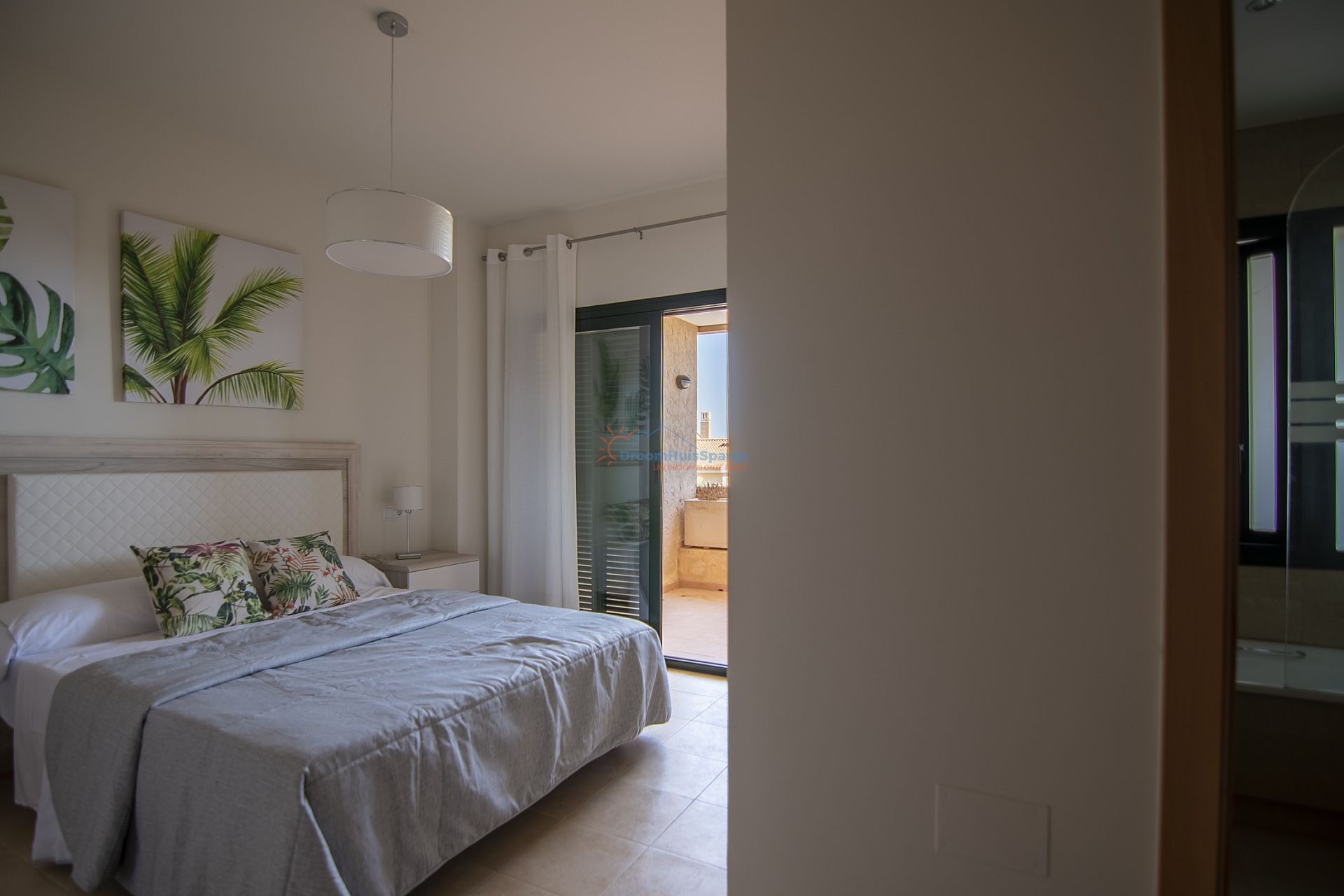 A very luxurious key-ready groundfloor apartement with private pool for sale - DroomHuisSpanje