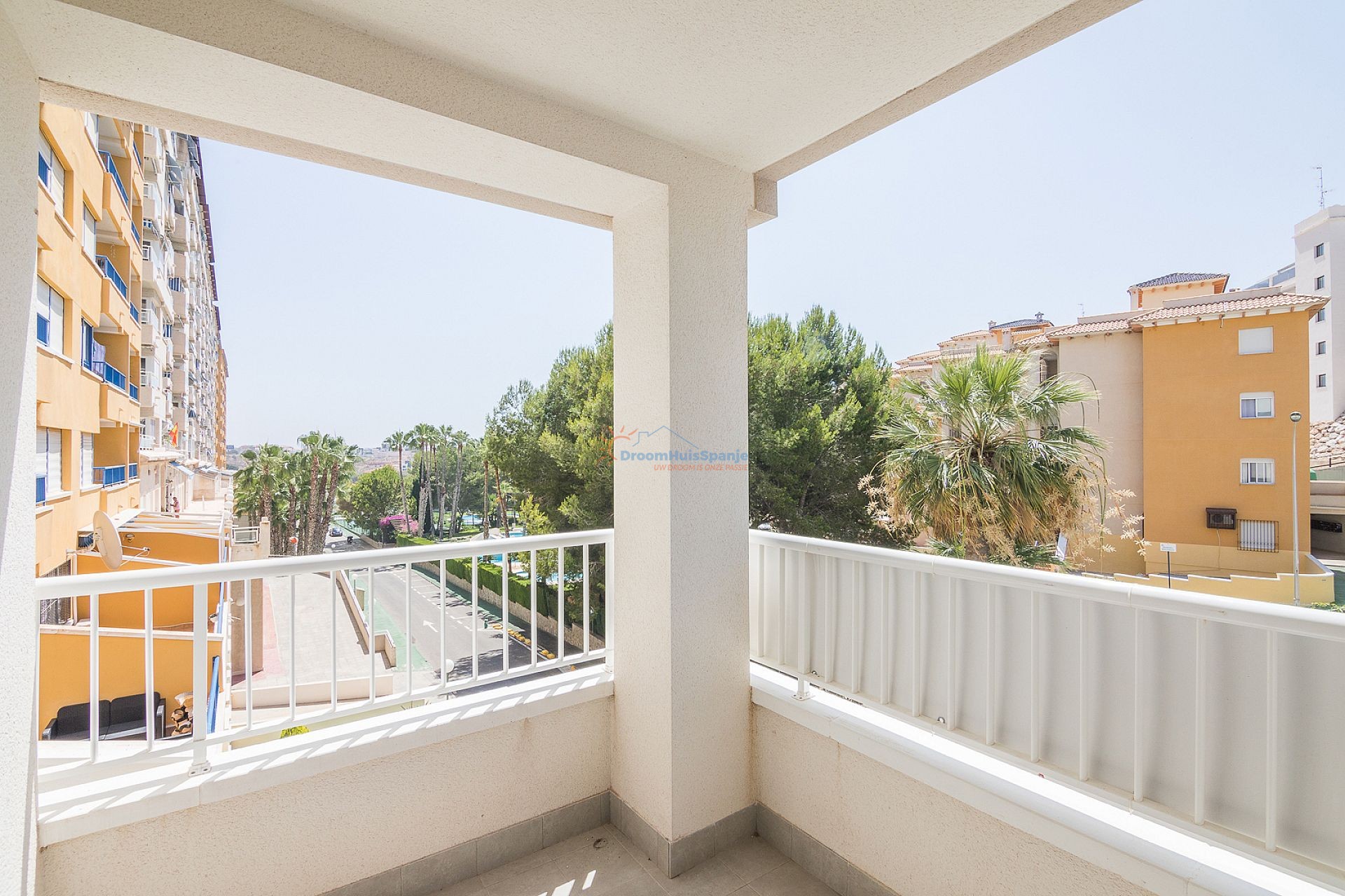 Sleutelklaar appartement  met 3 slaapkamers met panoramisch zicht - DroomHuisSpanje