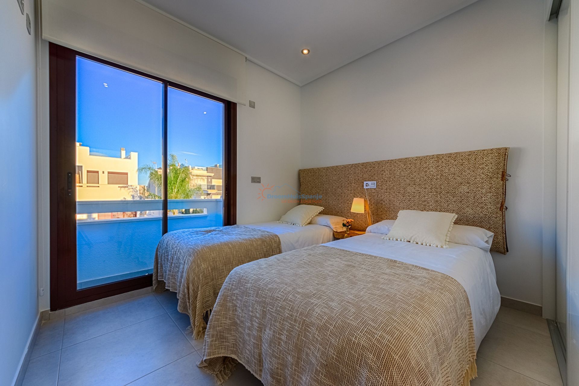 Modern corner house in the Costa Blanca - DroomHuisSpanje