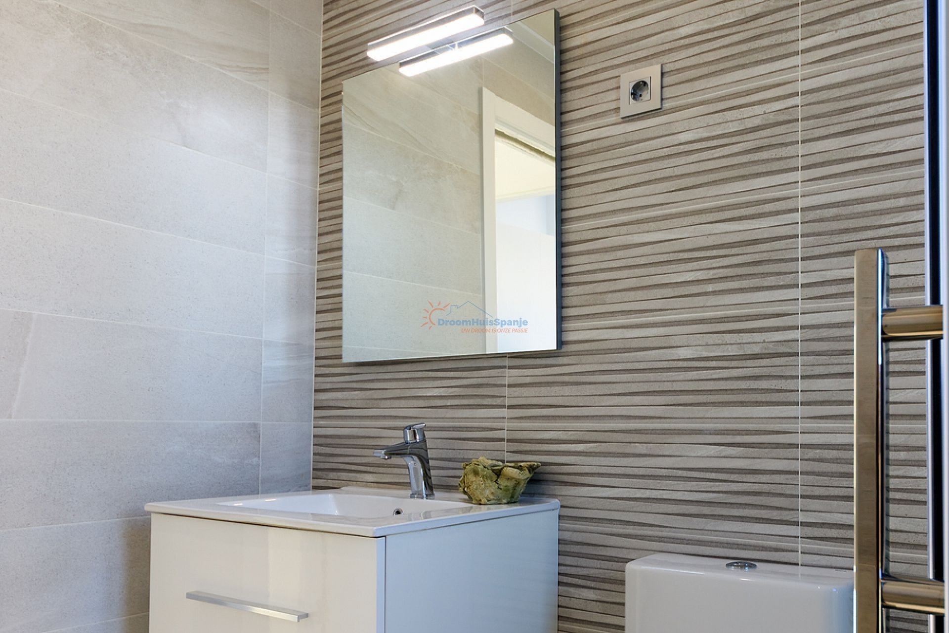 Modern corner house in the Costa Blanca - DroomHuisSpanje