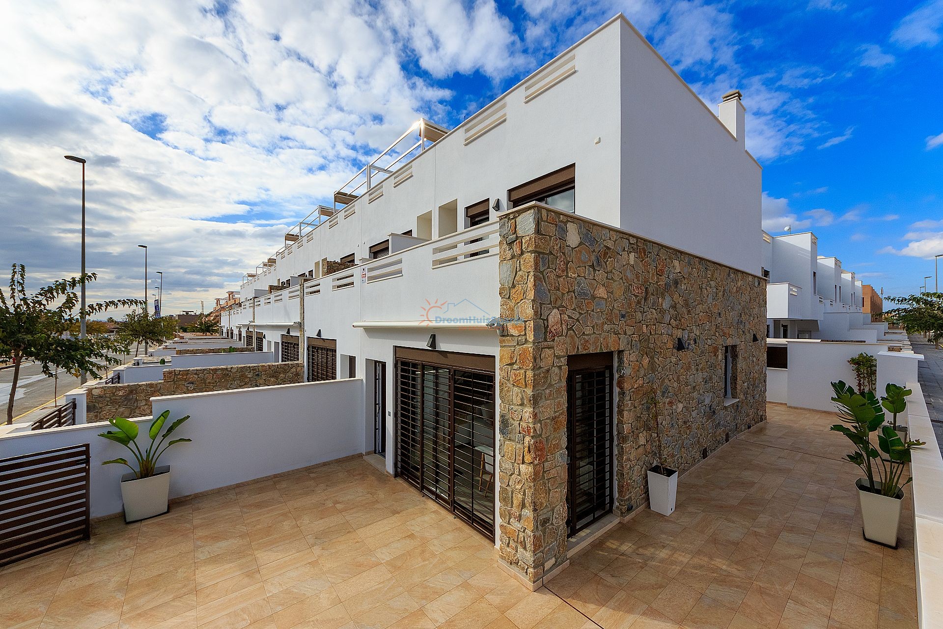 Modern corner house in the Costa Blanca - DroomHuisSpanje