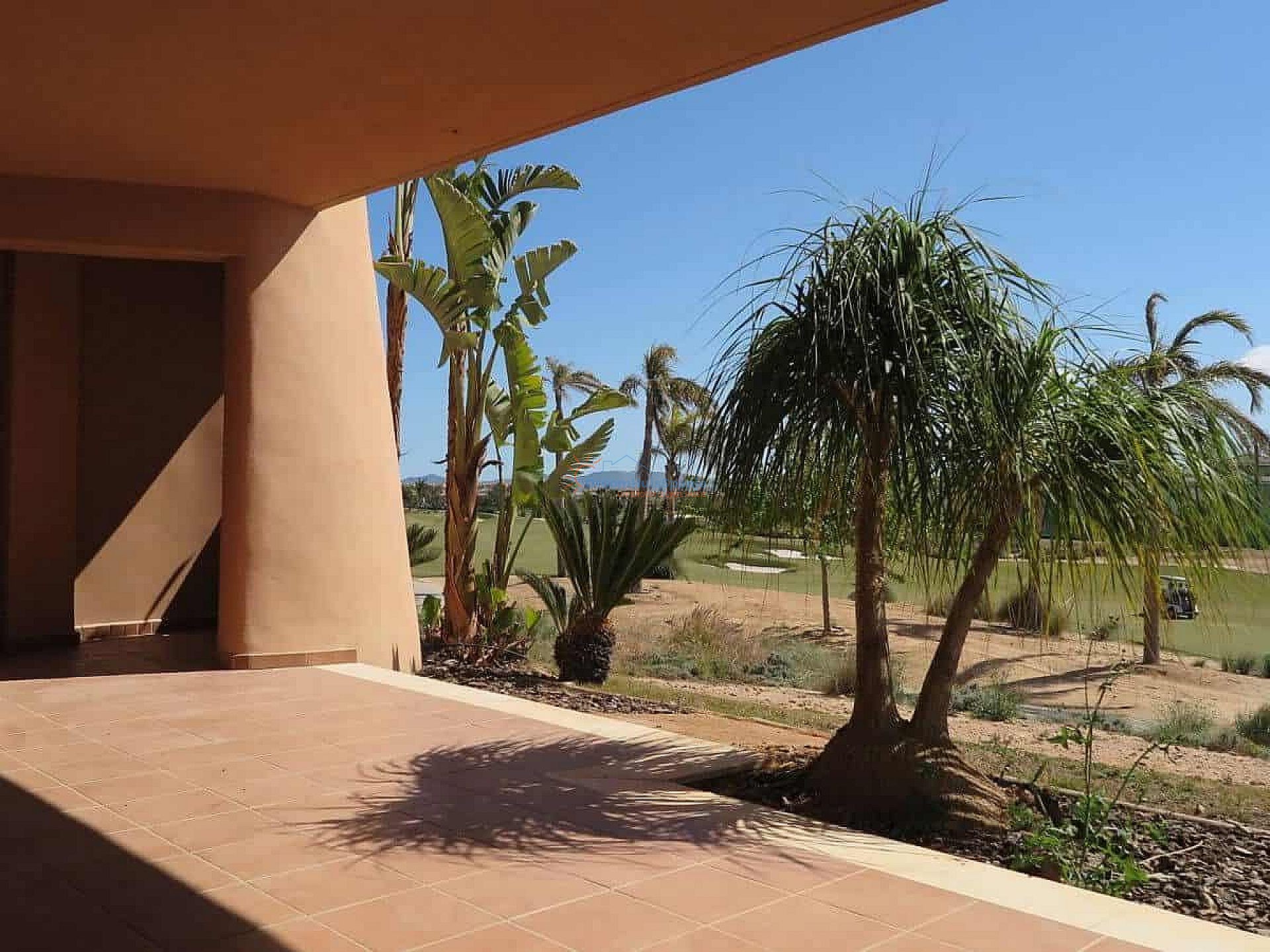 Apartamento de 3 dormitorios en primera línea de golf - DroomHuisSpanje