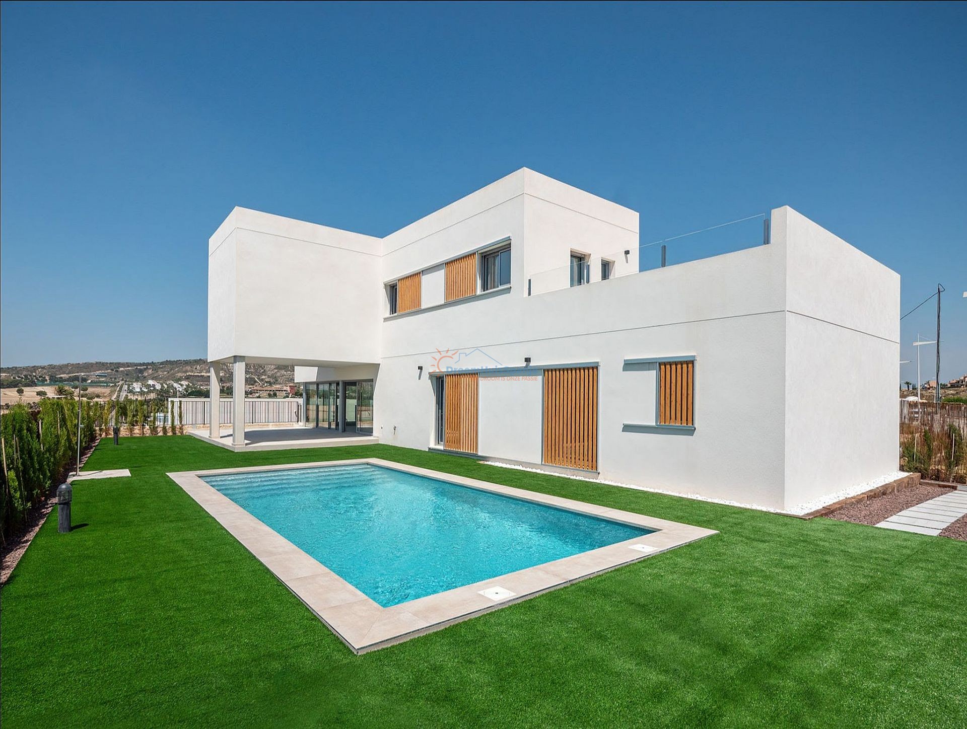 Lujosa villa de 4 dormitorios en excelente ubicación - DroomHuisSpanje