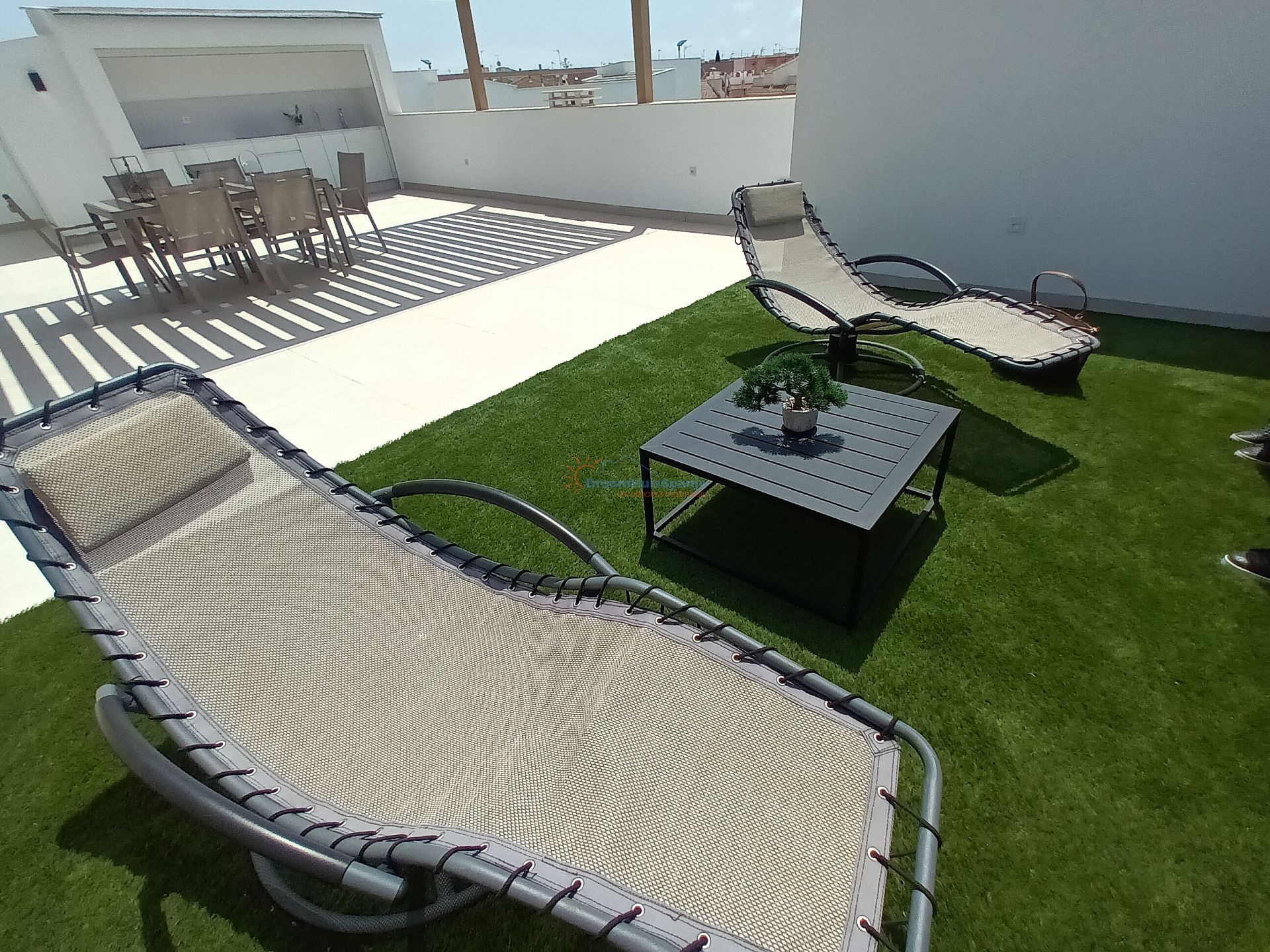 Penthouse deluxe op geweldige locatie met privé dakterras met buitenkeuken - DroomHuisSpanje