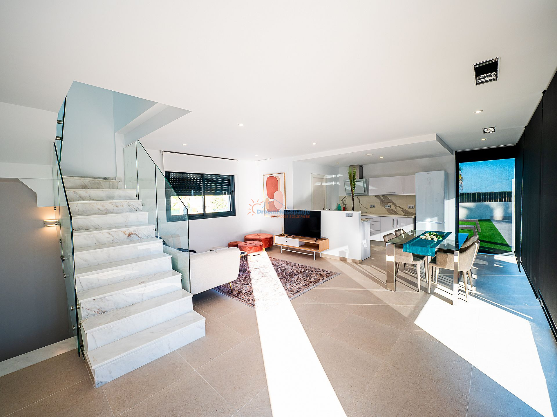 Design Villa with 3 bedrooms and a extra basement - DroomHuisSpanje