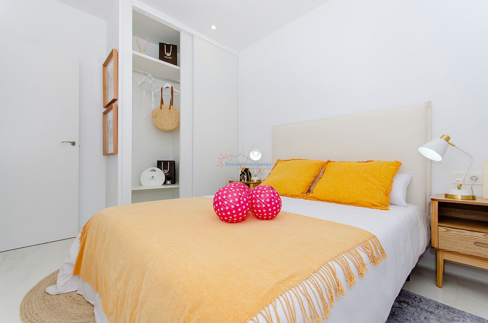 Moderna villa de 3 dormitorios con piscina privada - DroomHuisSpanje