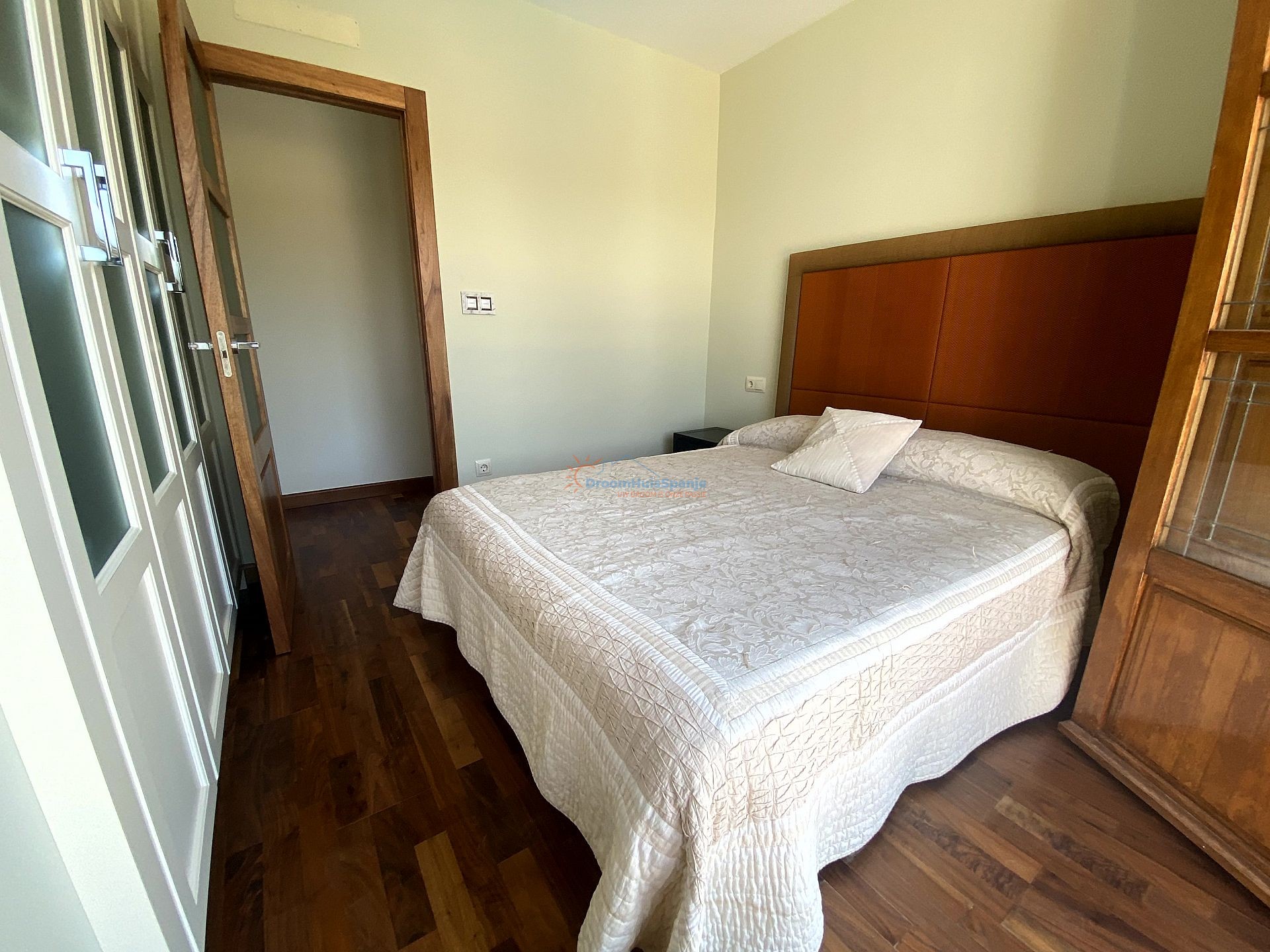 Prachtige vrijstaande villa in Spaanse stijl - DroomHuisSpanje