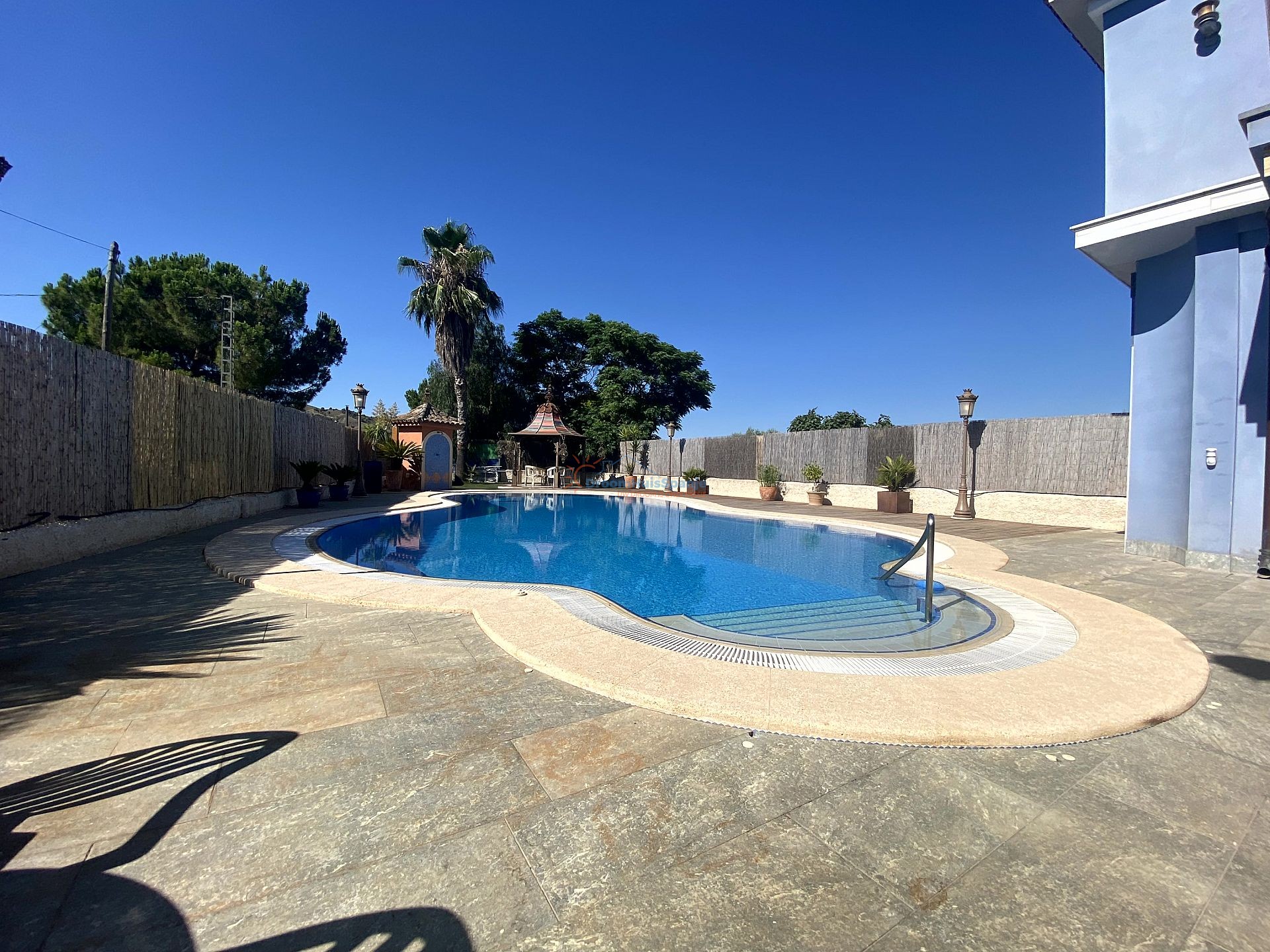 Prachtige vrijstaande villa in Spaanse stijl - DroomHuisSpanje