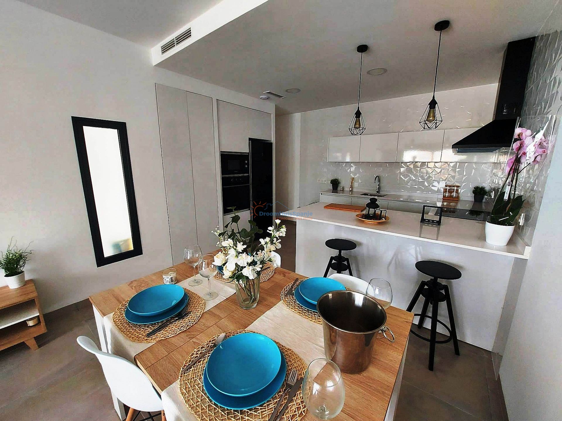 Moderne geschakelde woning met zwembad en privé dakterras in de Costa Blanca - DroomHuisSpanje