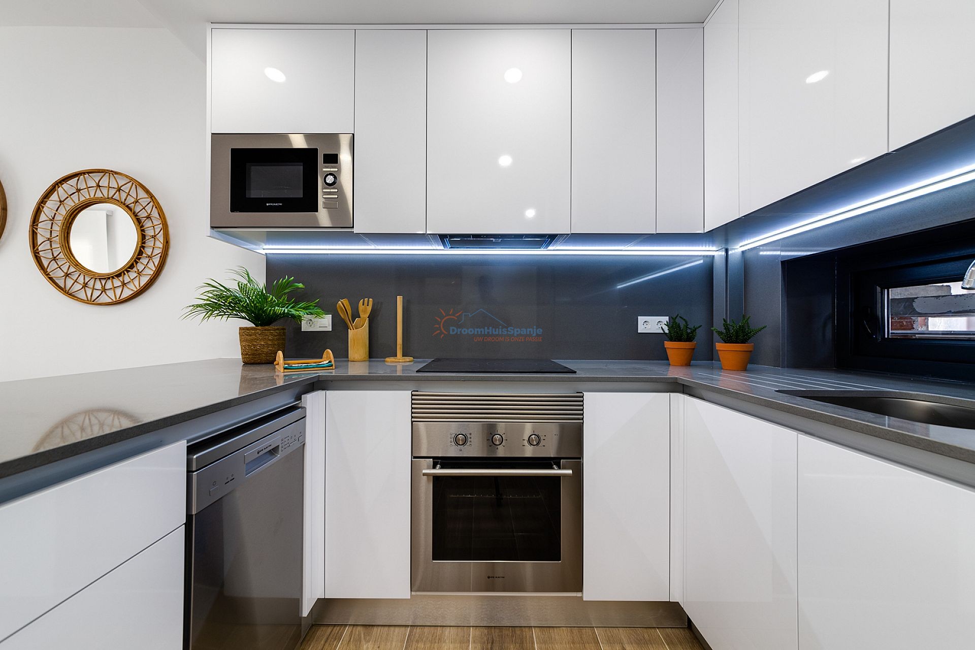 Appartement op de begane grond met terras en privé tuin - DroomHuisSpanje