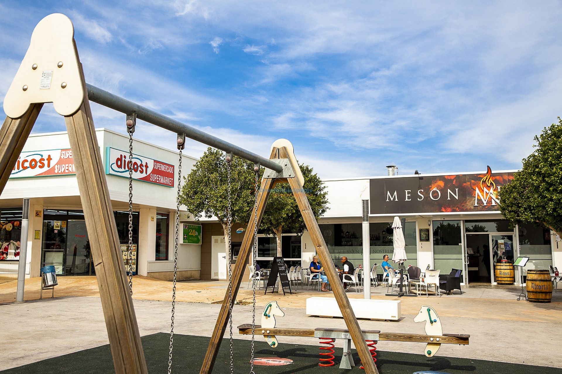 Moderne vrijstaande  3 slaapkamer villa op het VistaBella Golf Resort - DroomHuisSpanje