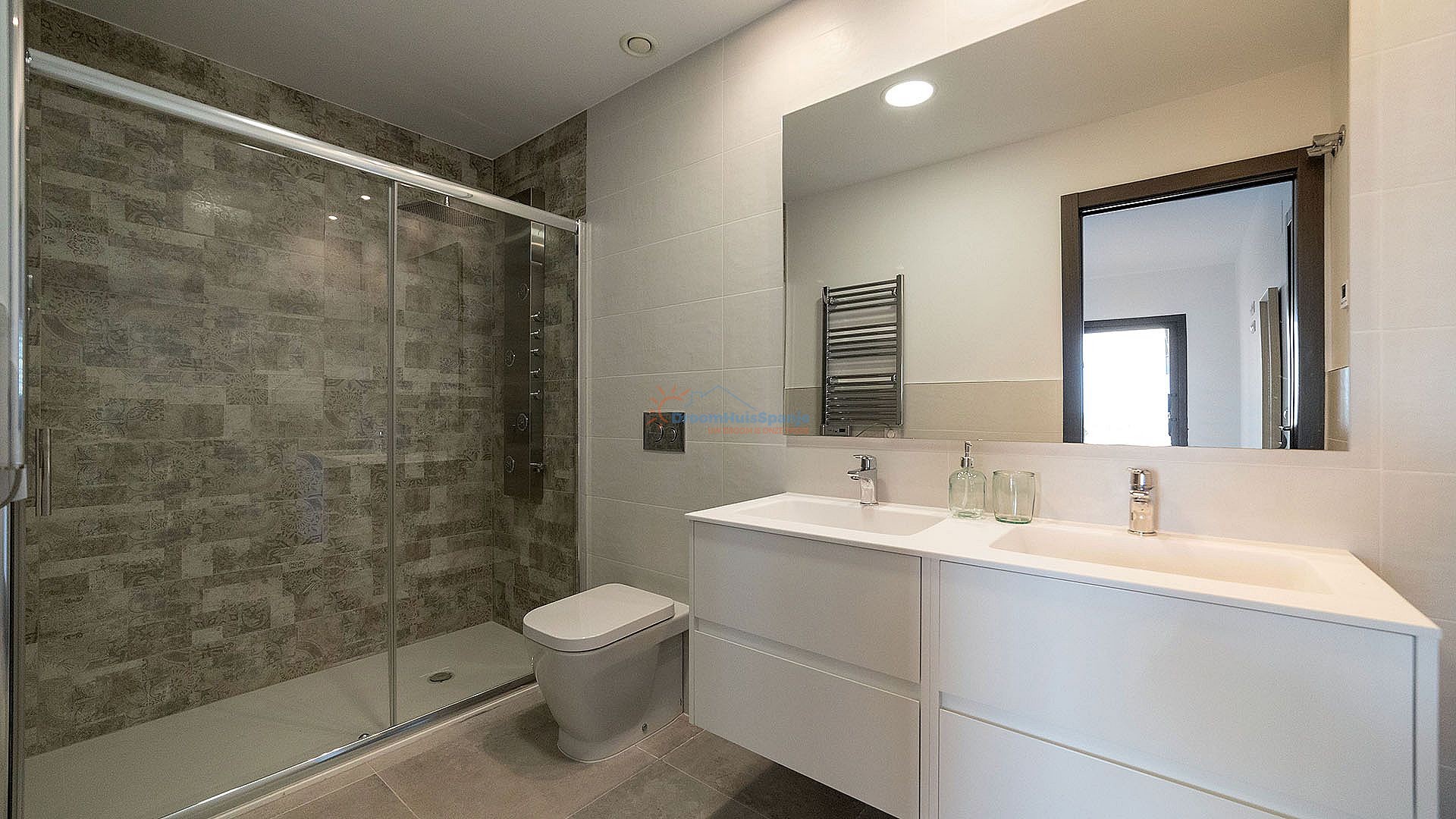 Penthouse met privé dakterras op 200 meter van de zee - DroomHuisSpanje