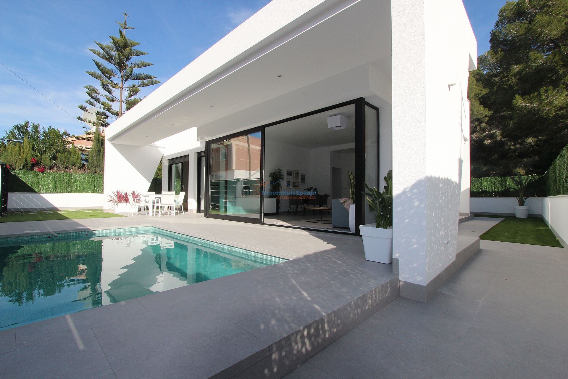 Beautiful detached villa with private solarium and private pool - DroomHuisSpanje