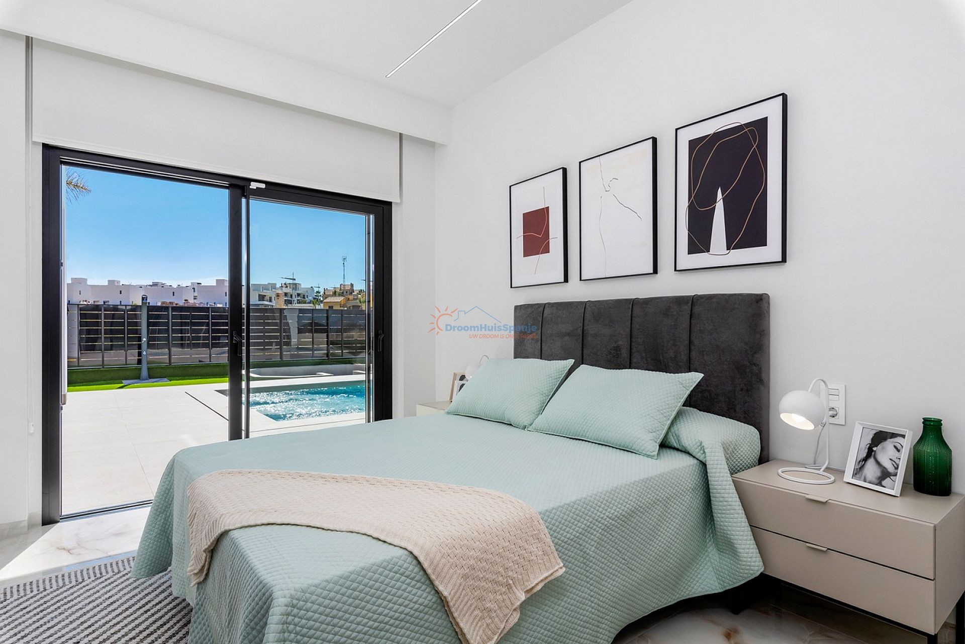 Vrijstaande gelijkvloerse villa in het populaire La Finca - DroomHuisSpanje