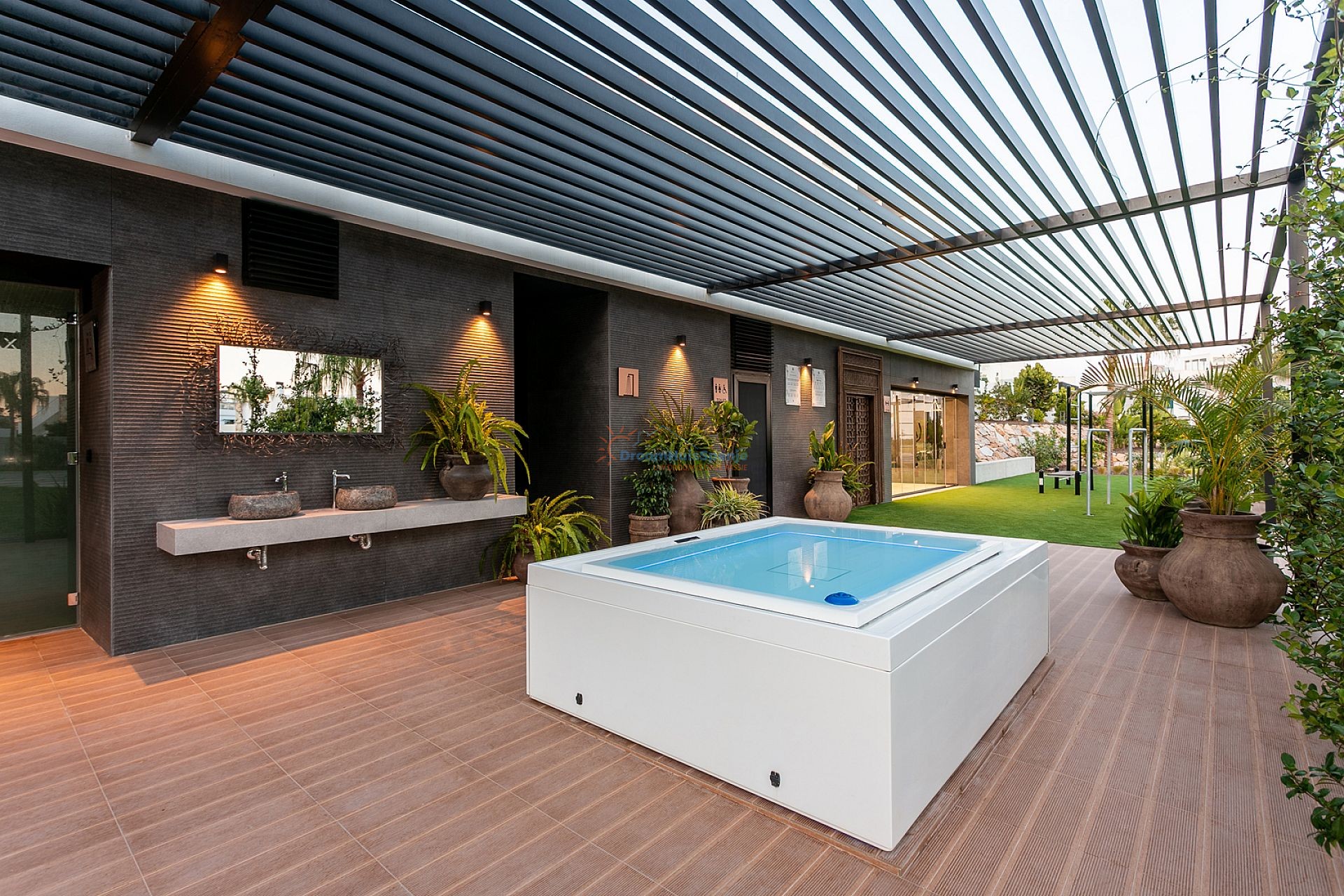 Geweldig gelijkvloers luxueus appartement - DroomHuisSpanje