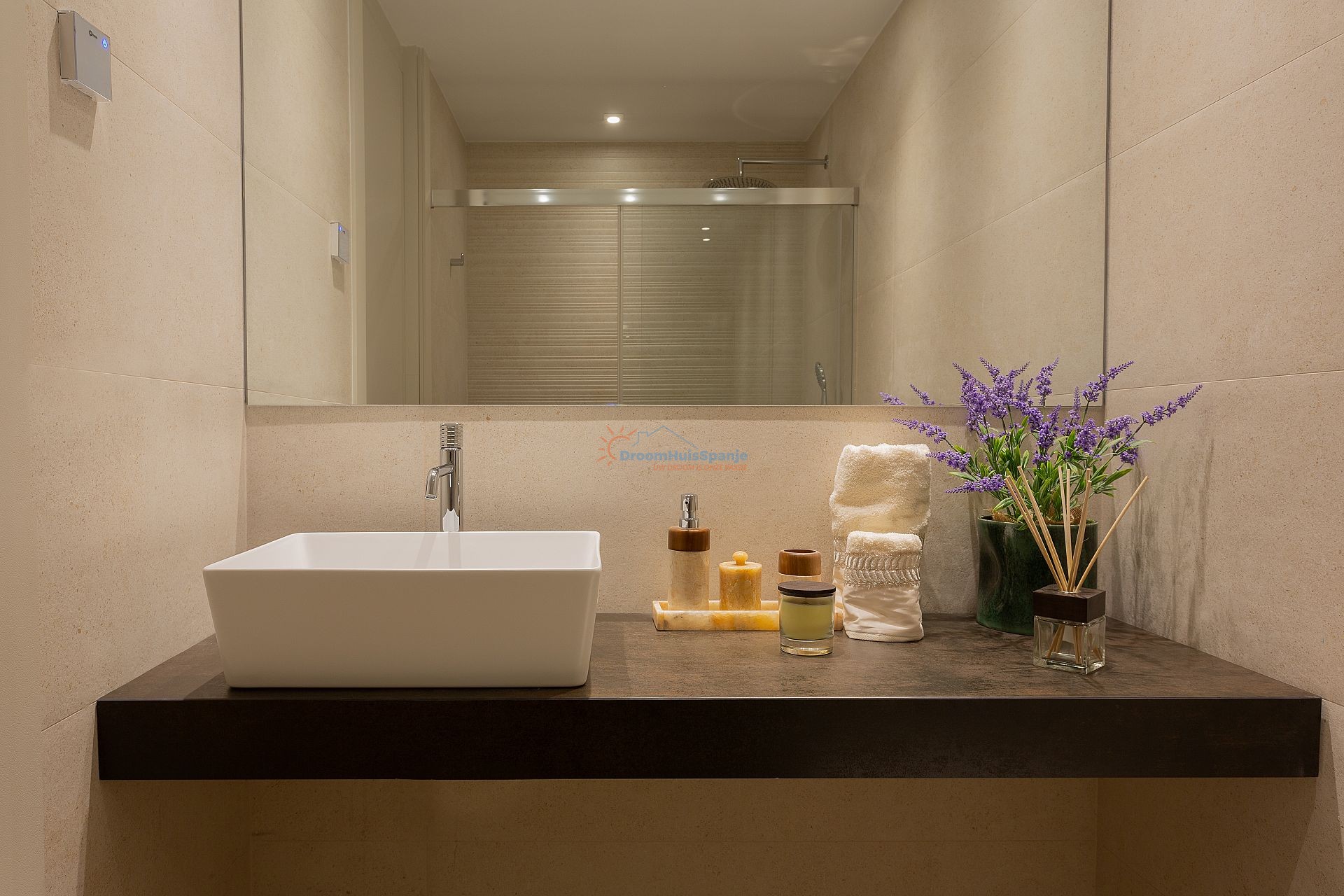 Geweldig gelijkvloers luxueus appartement - DroomHuisSpanje