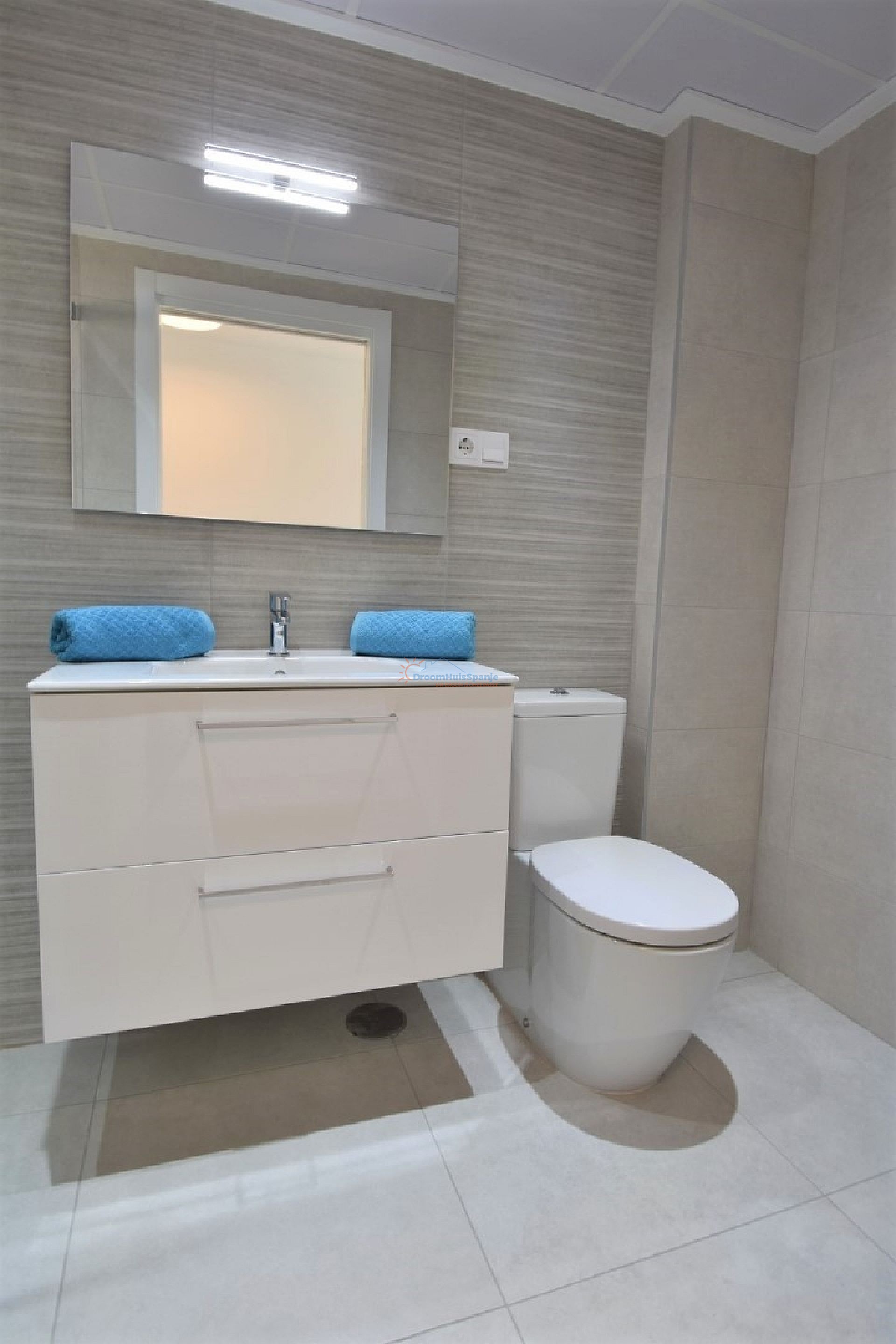 Modern 2 slaapkamer appartement in Villamartin - DroomHuisSpanje